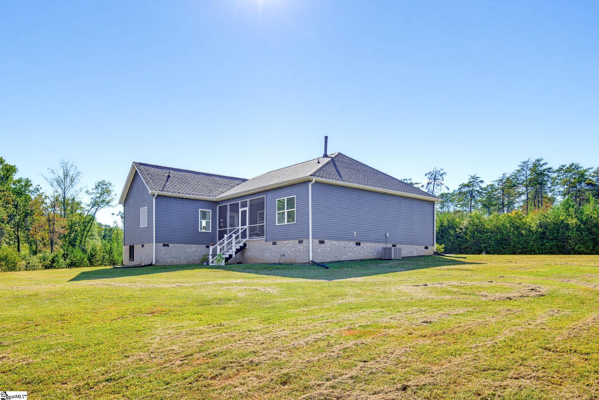 1054 Westminster Highway Property Photo 31