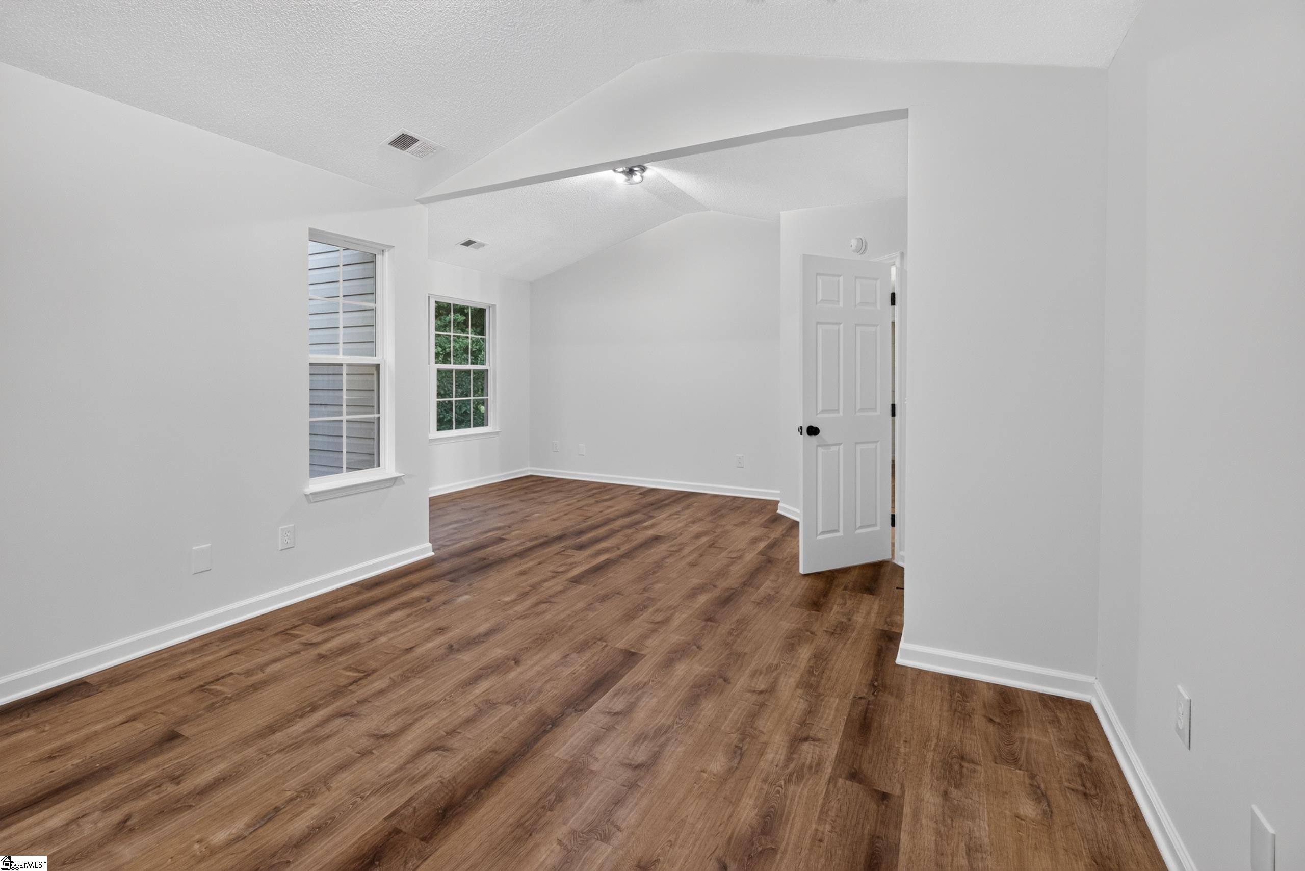 102 Crossview Drive Property Photo 15