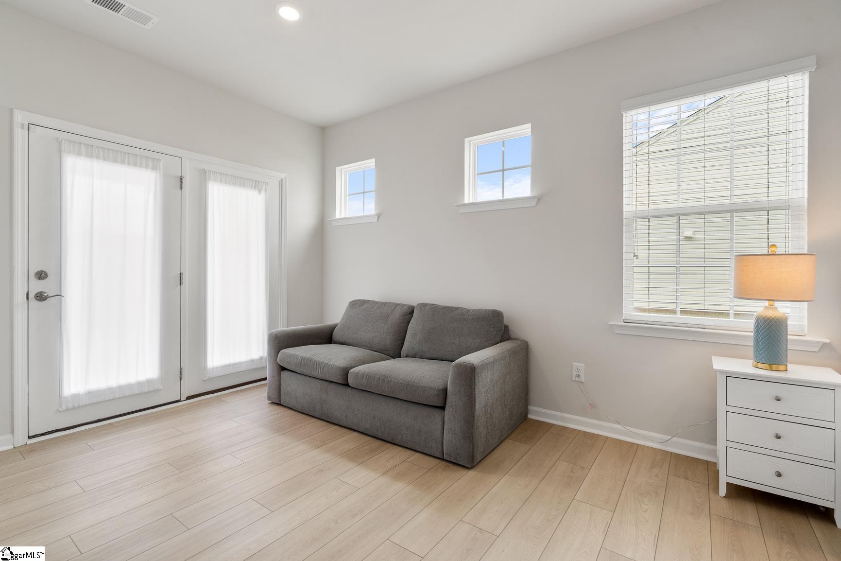 156 Somerset Lane Property Photo 17