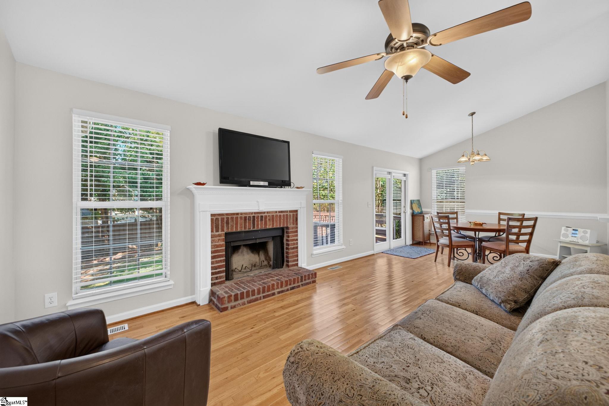 5 Leighton Court Property Photo 4