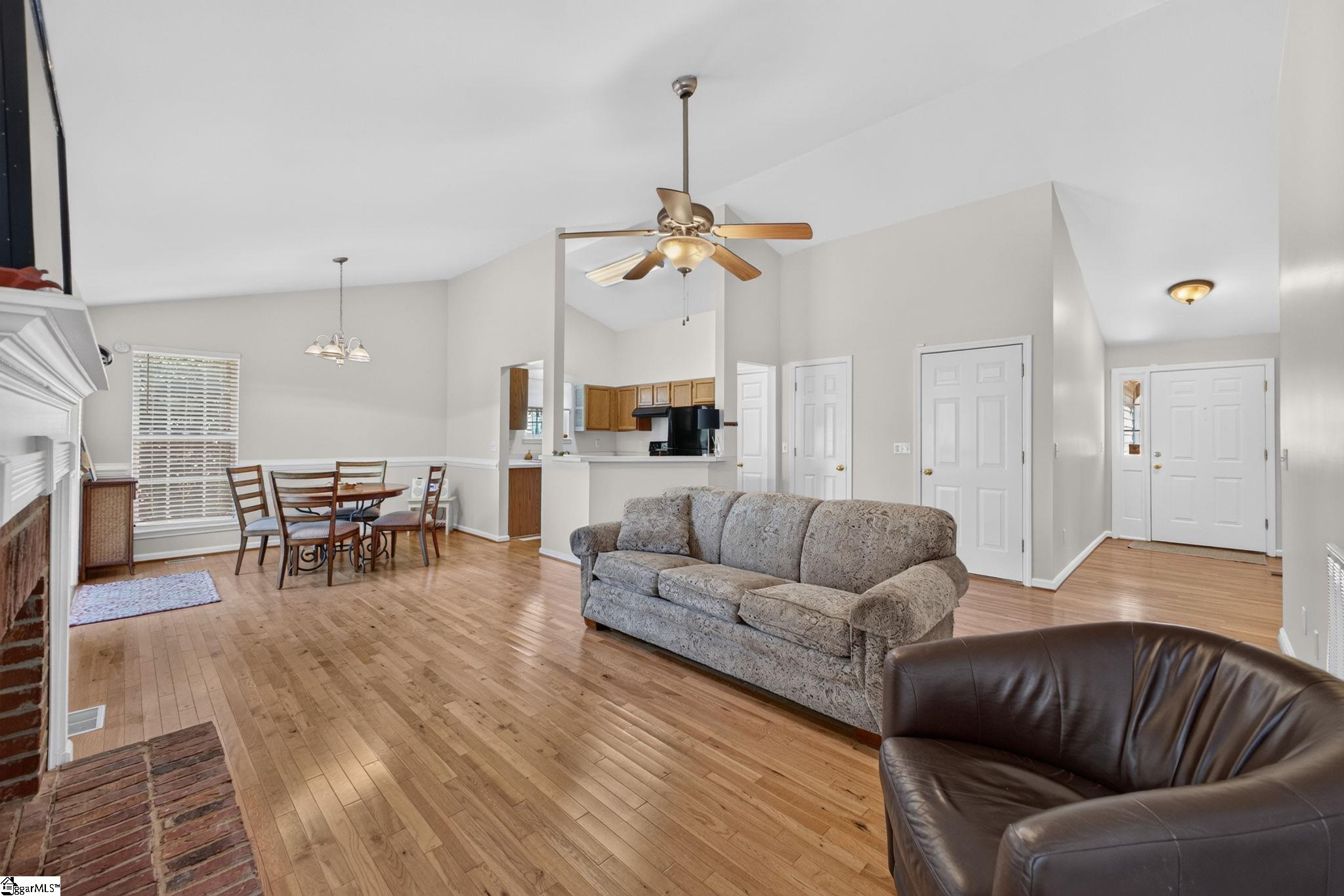 5 Leighton Court Property Photo 7