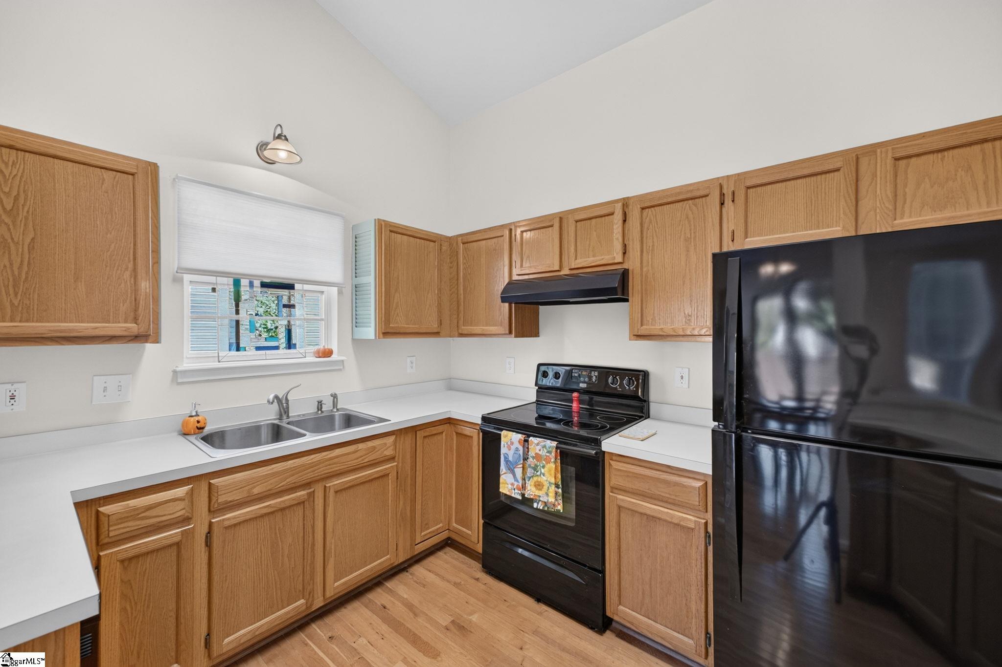 5 Leighton Court Property Photo 10