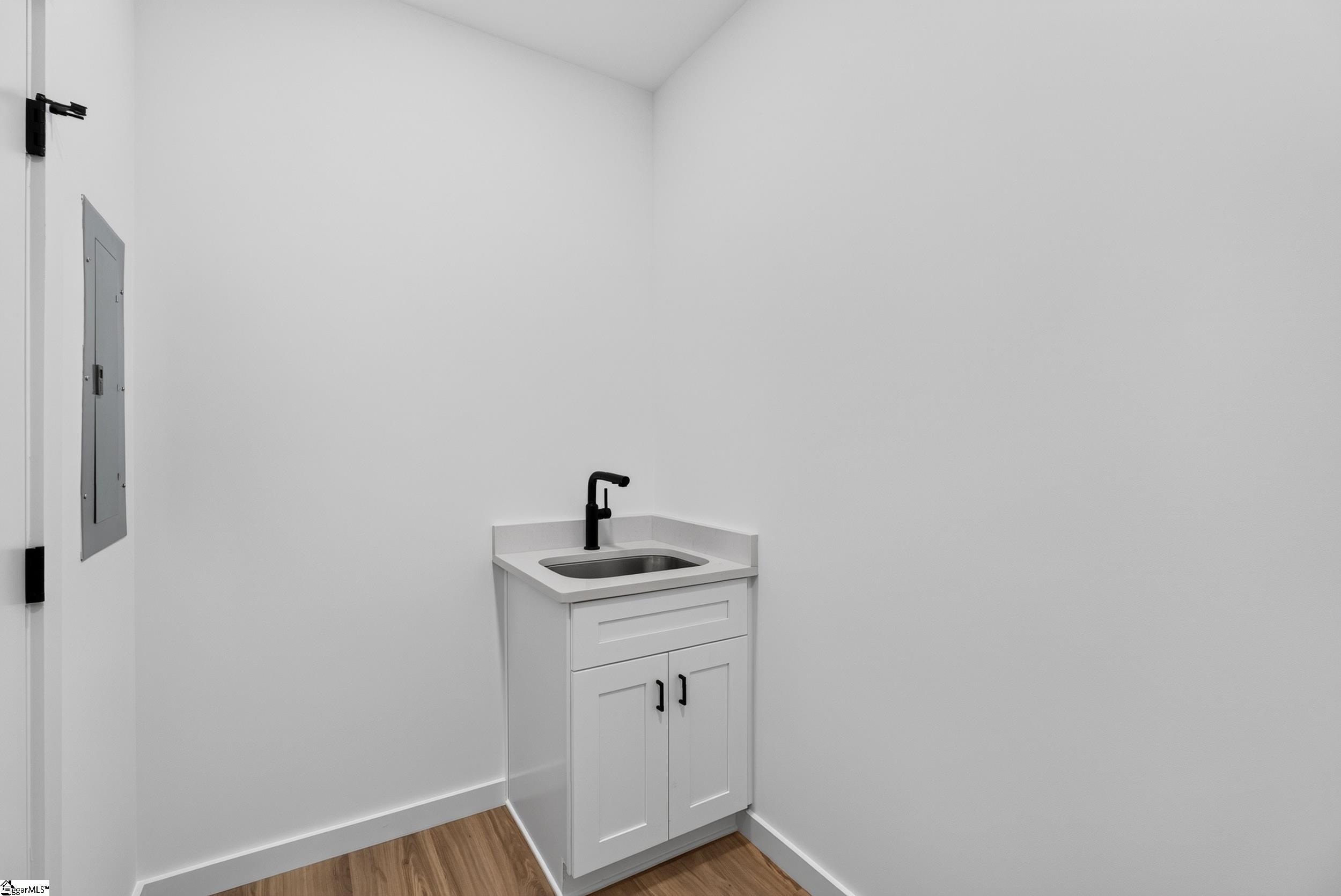 111 Liberty Drive Property Photo 25