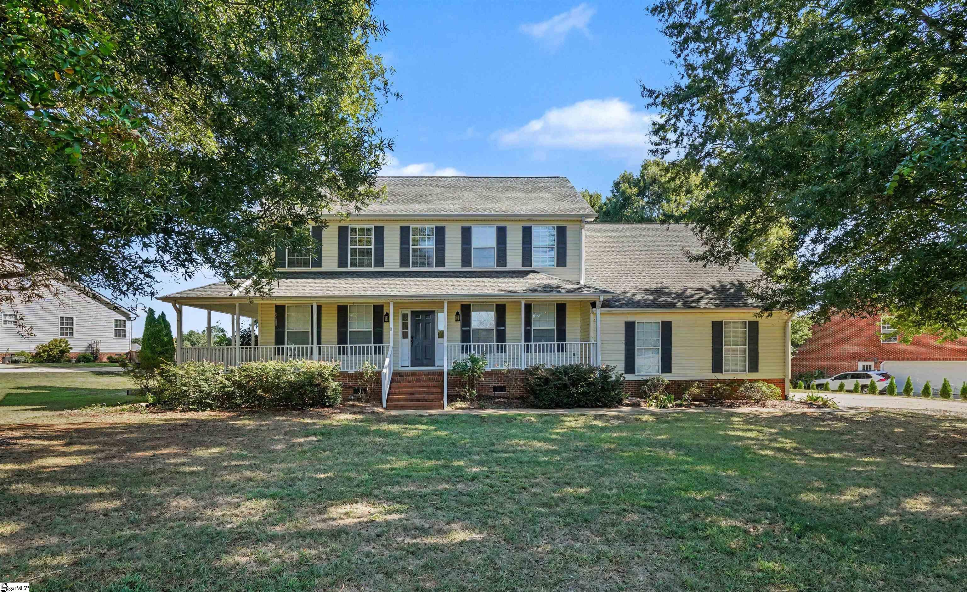 310 Saddlebred Drive Property Photo 2