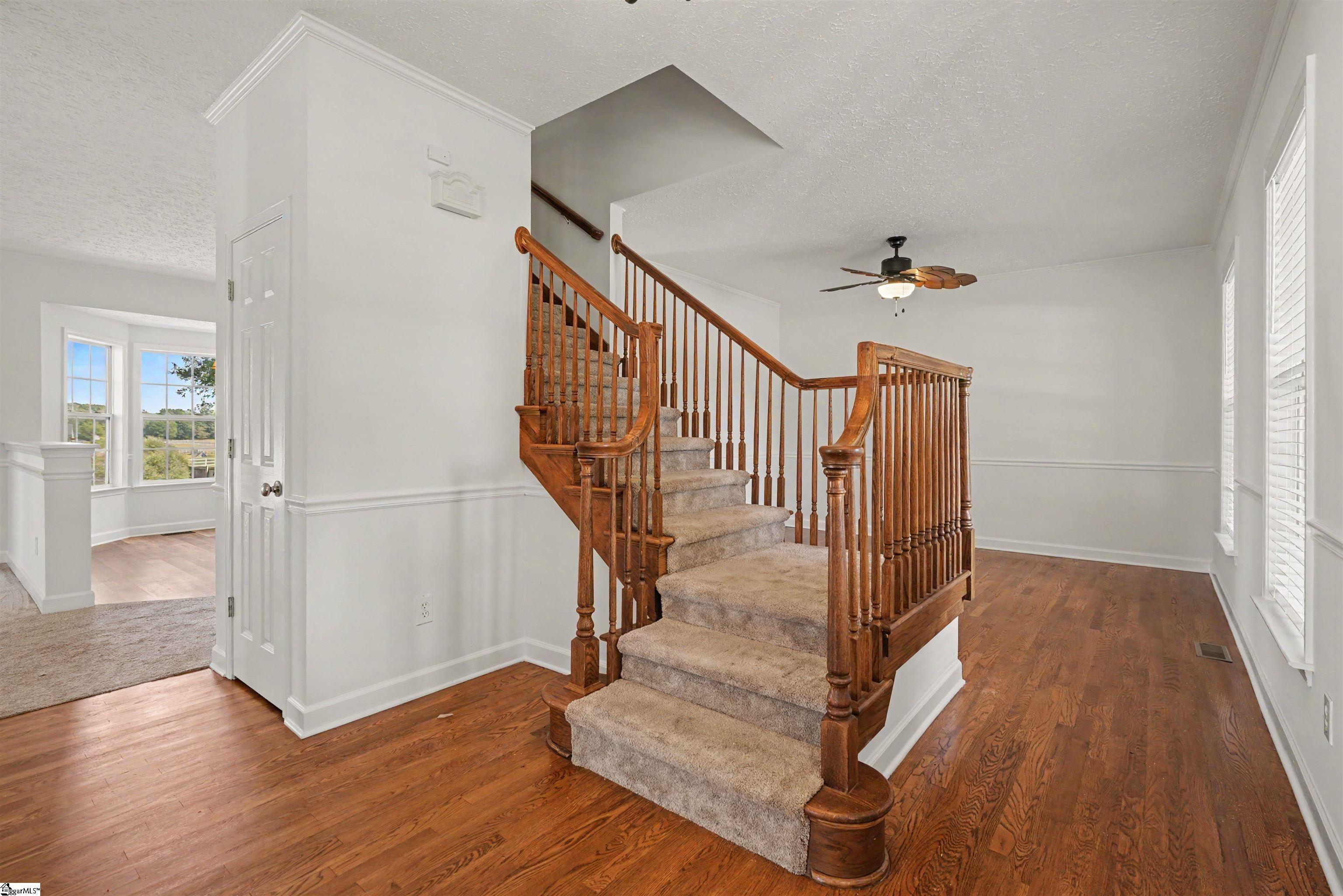 310 Saddlebred Drive Property Photo 6