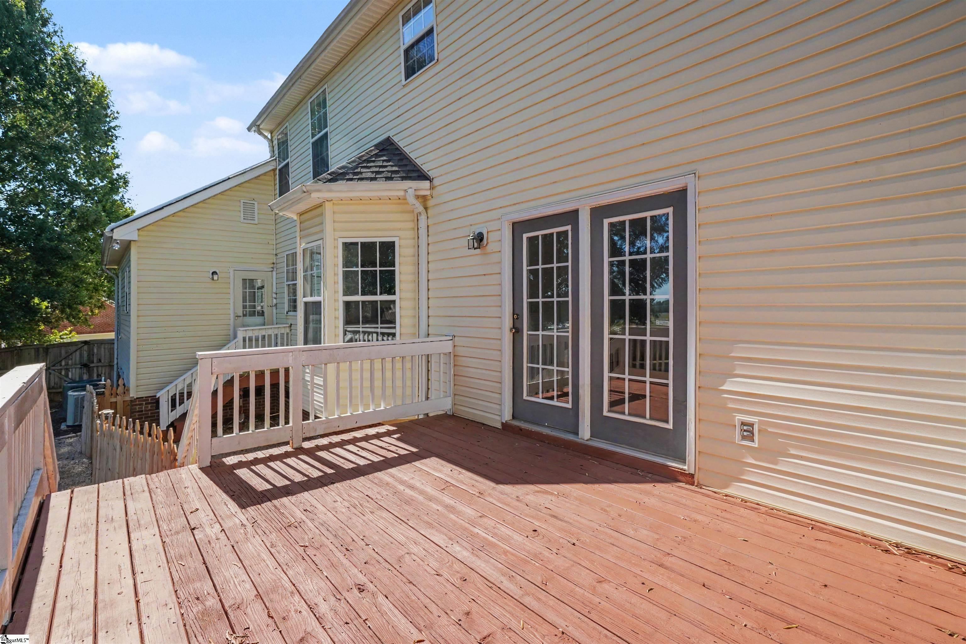 310 Saddlebred Drive Property Photo 15