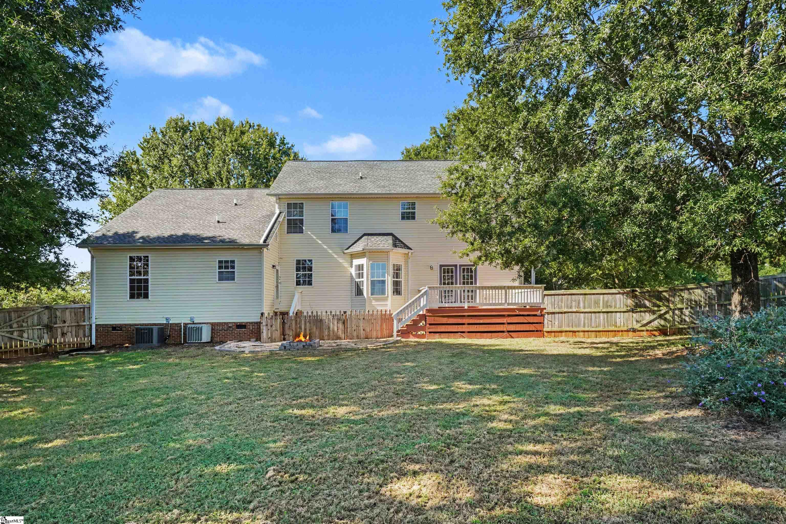 310 Saddlebred Drive Property Photo 28