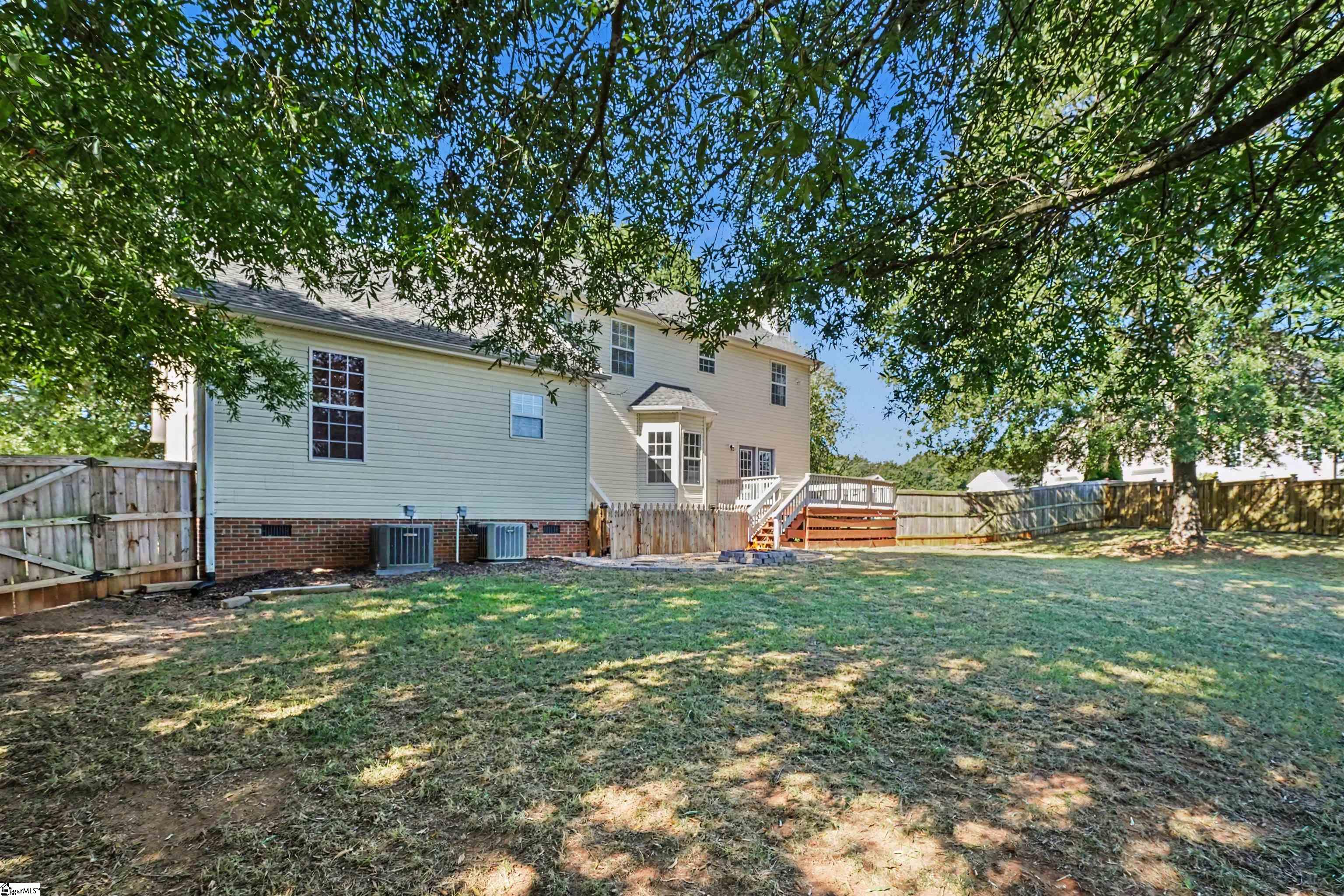 310 Saddlebred Drive Property Photo 29