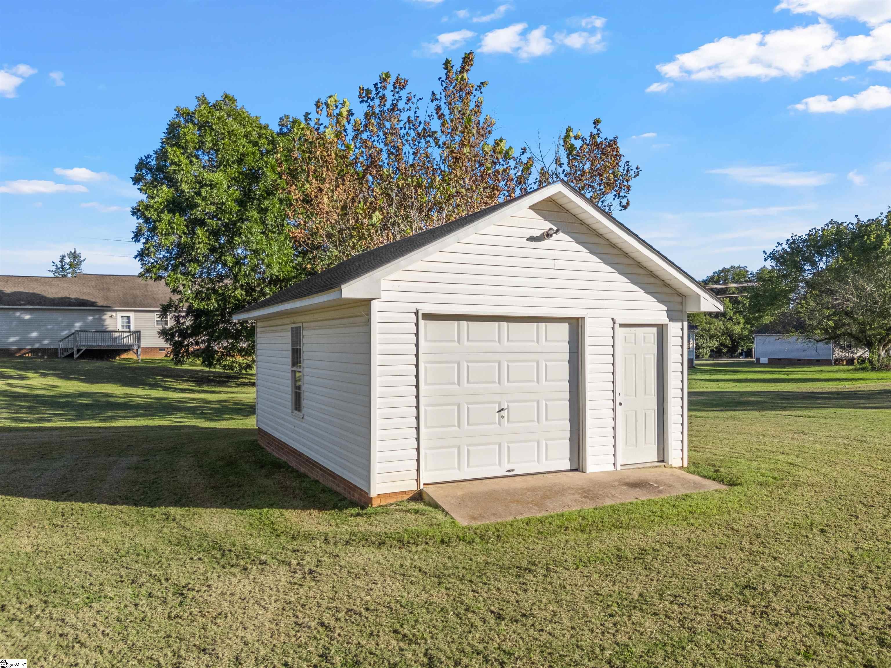 207 Sw Fieldsedge Drive Property Photo 43