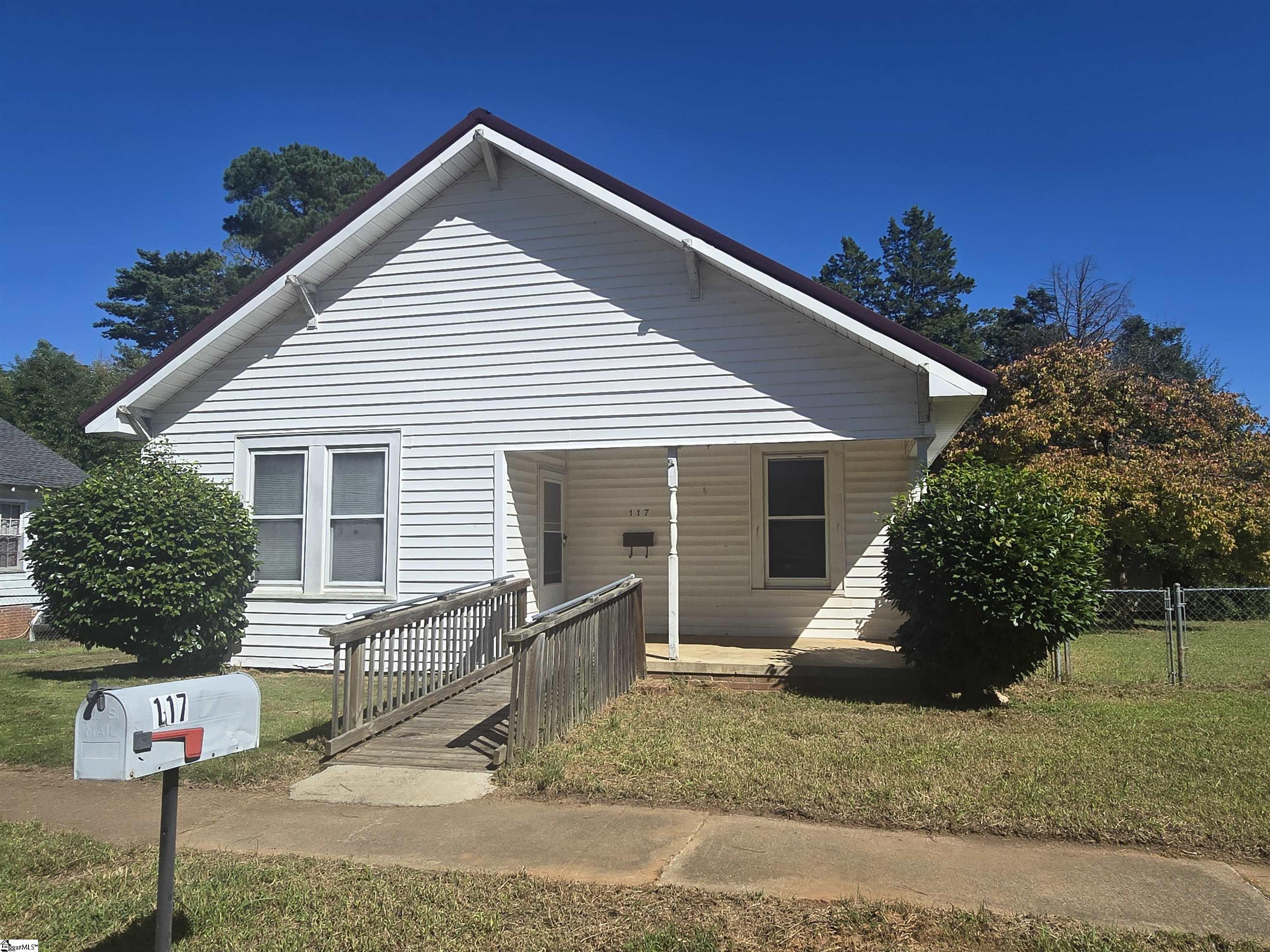 117 Wellington Street Property Photo 1