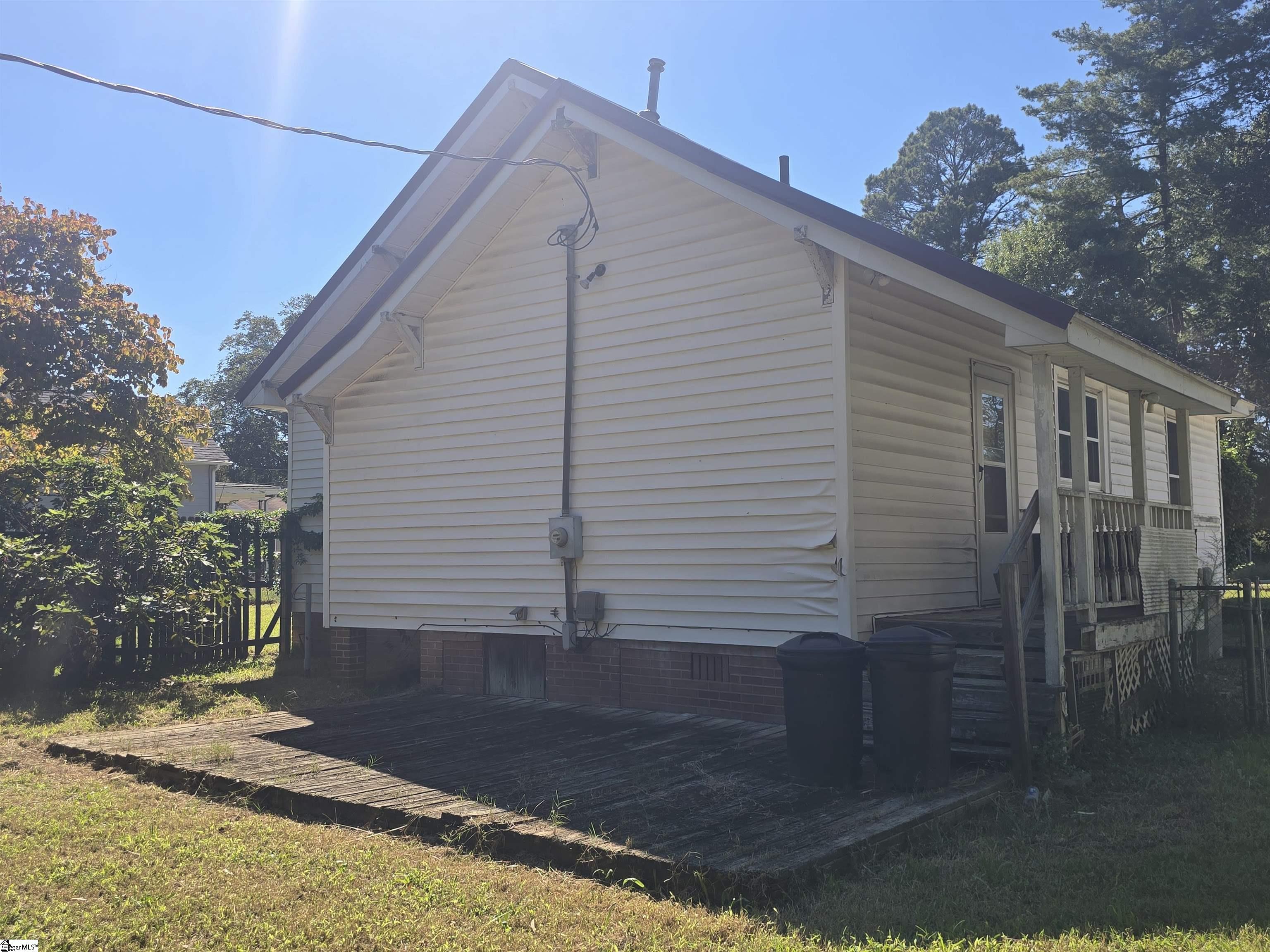 117 Wellington Street Property Photo 5