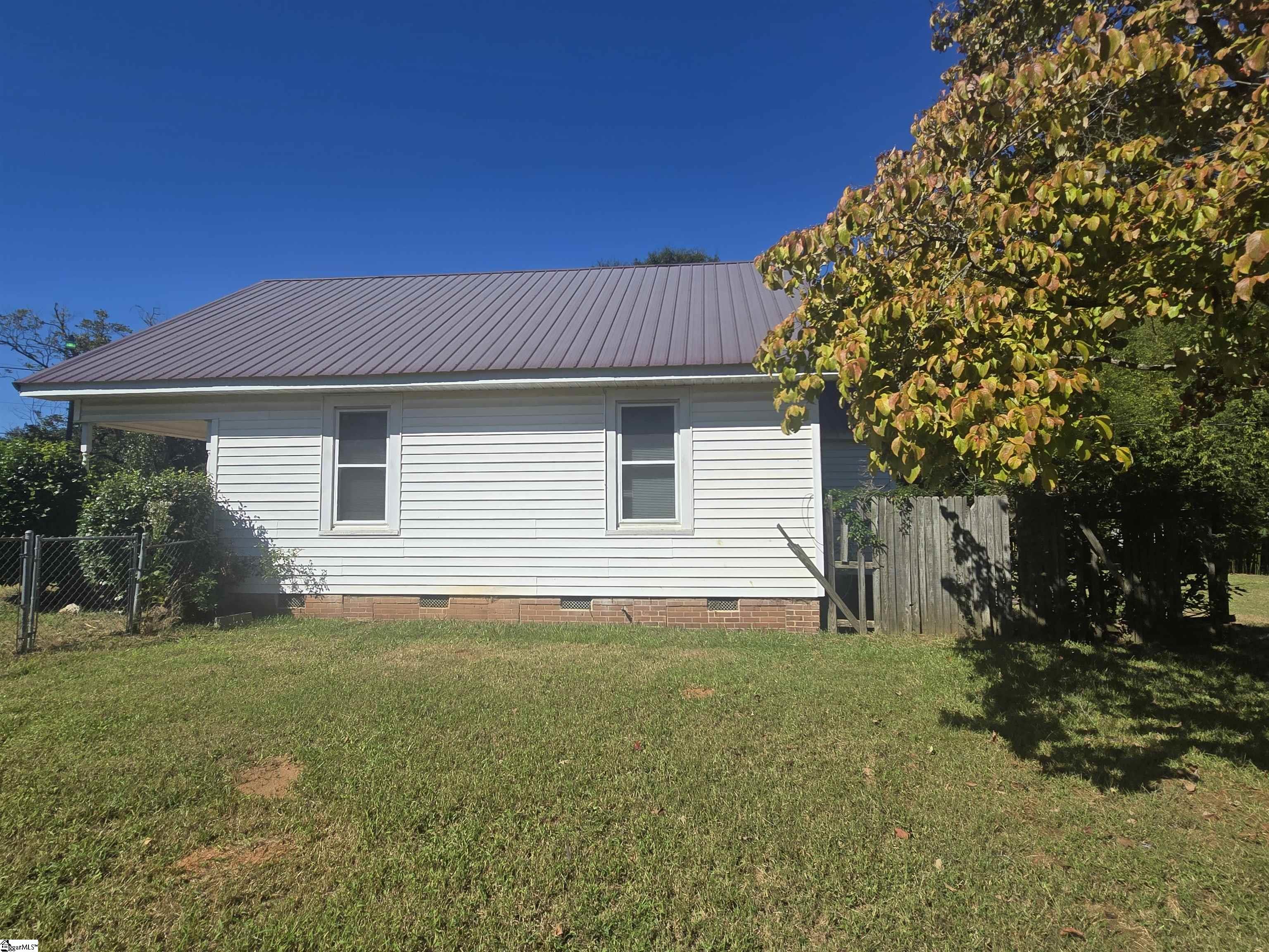 117 Wellington Street Property Photo 11