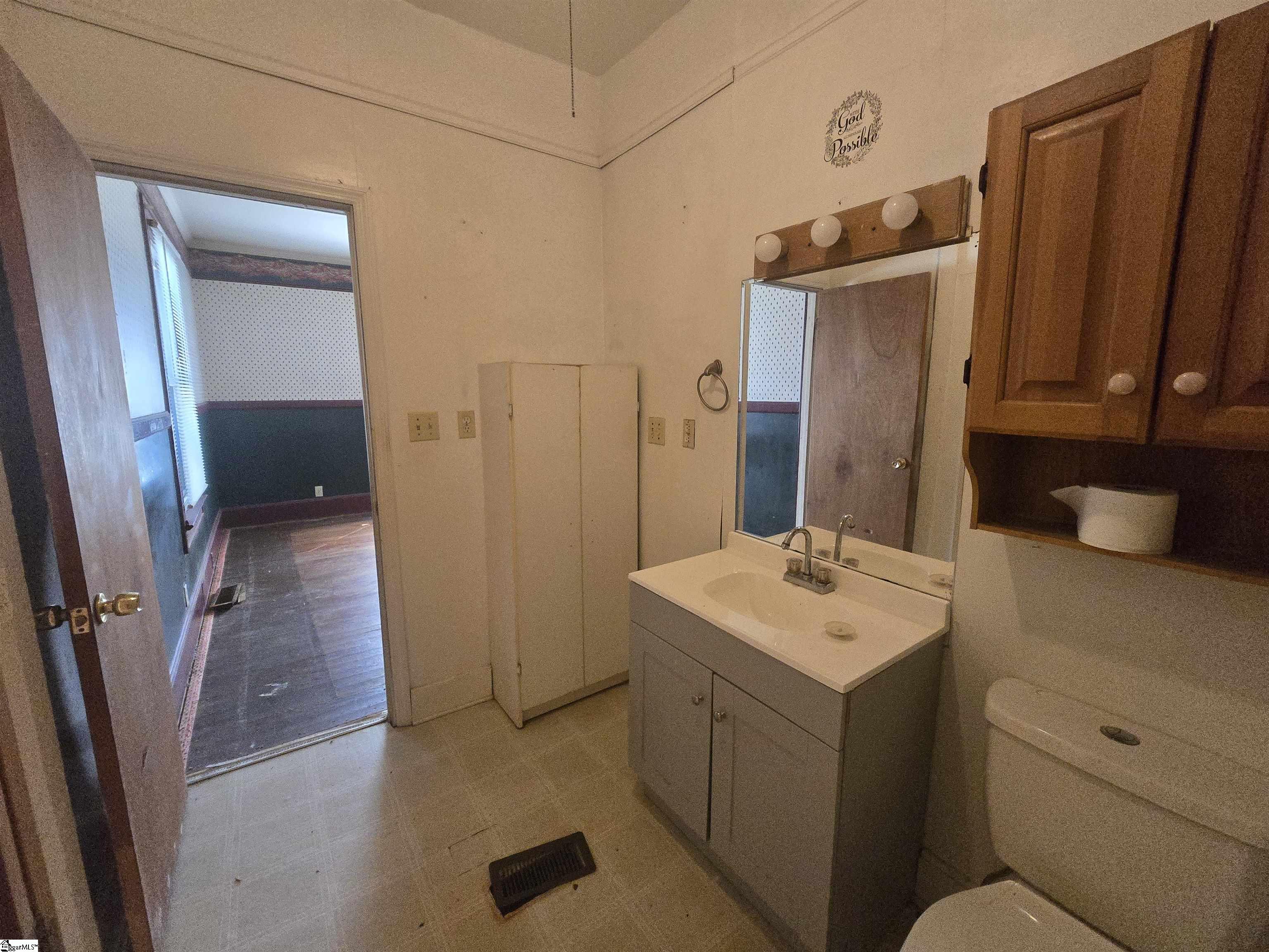 117 Wellington Street Property Photo 28