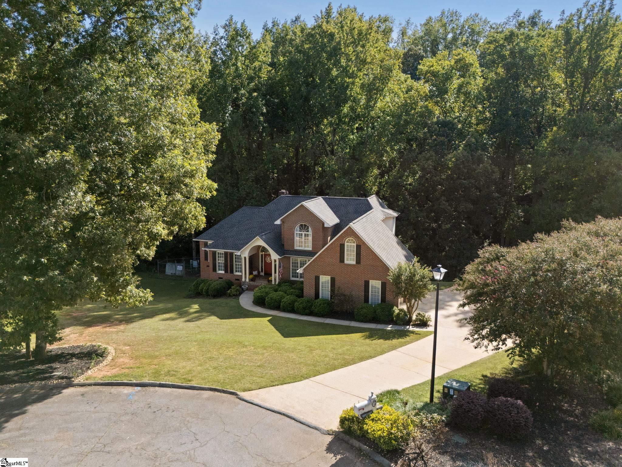 209 Woodbridge Court Property Photo 40