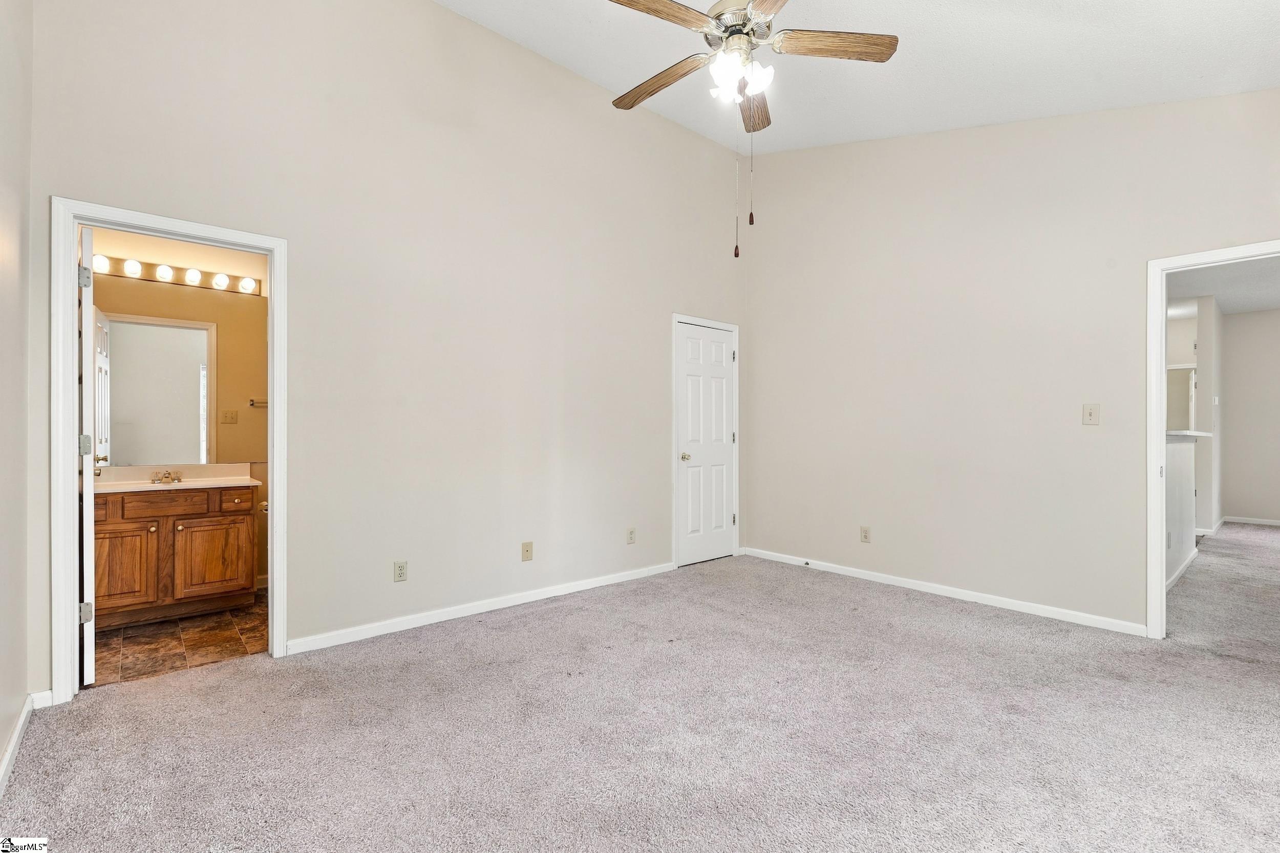 131 Wexford Drive Property Photo 18