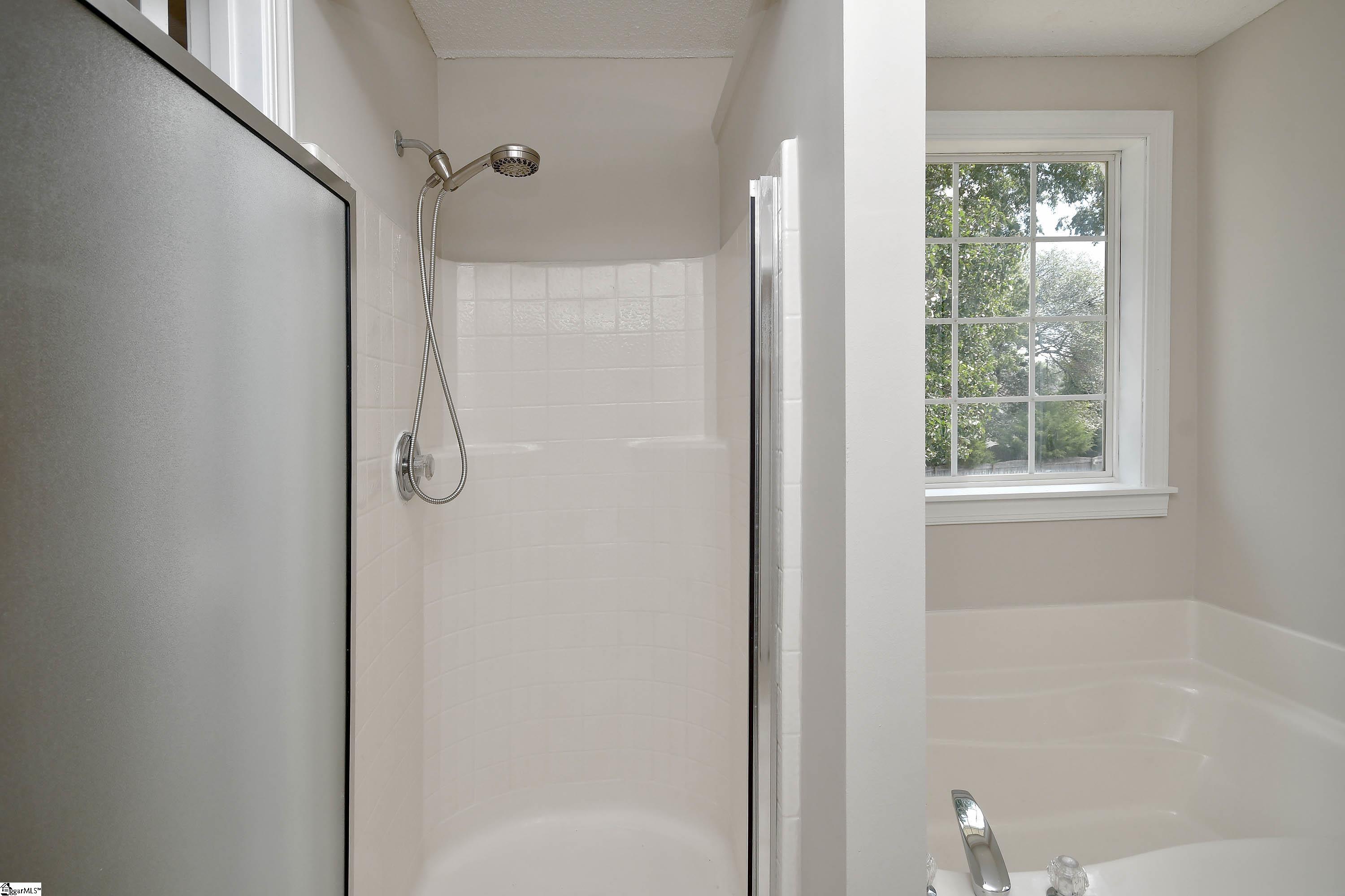 614 Fairview Lake Way Property Photo 21