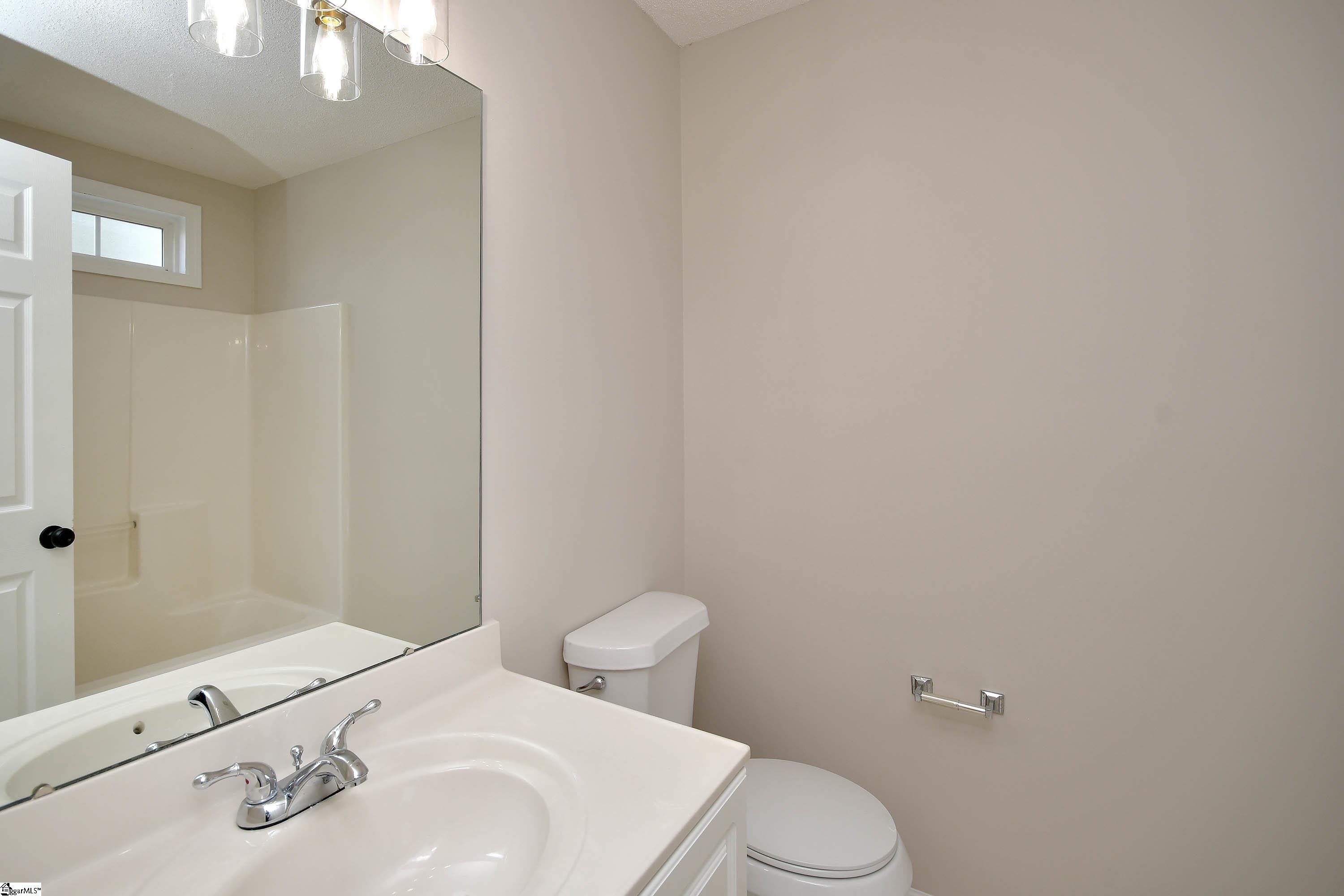614 Fairview Lake Way Property Photo 24