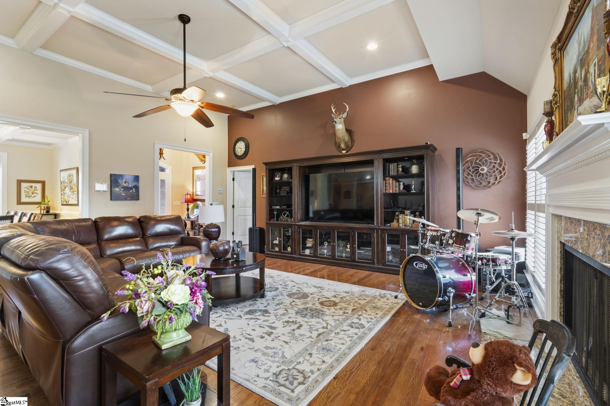 133 River Oaks Road Property Photo 7