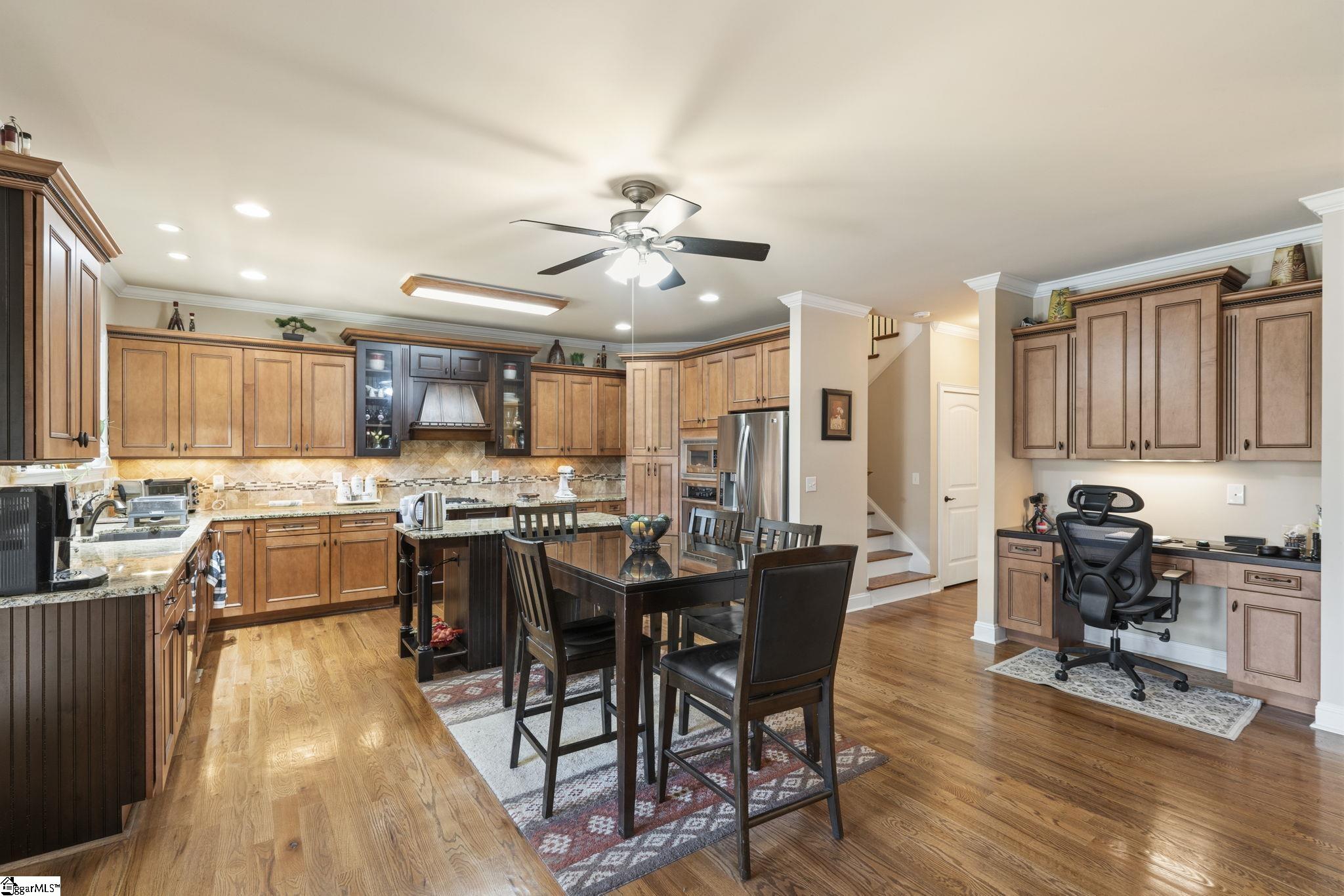 133 River Oaks Road Property Photo 12