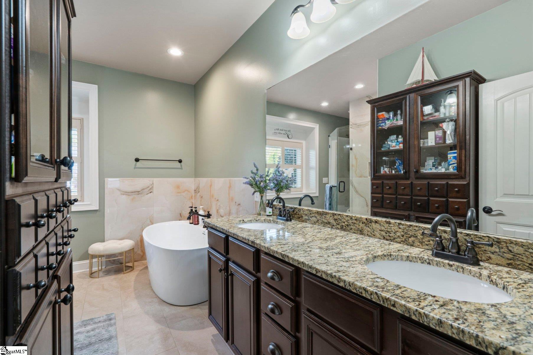 133 River Oaks Road Property Photo 17