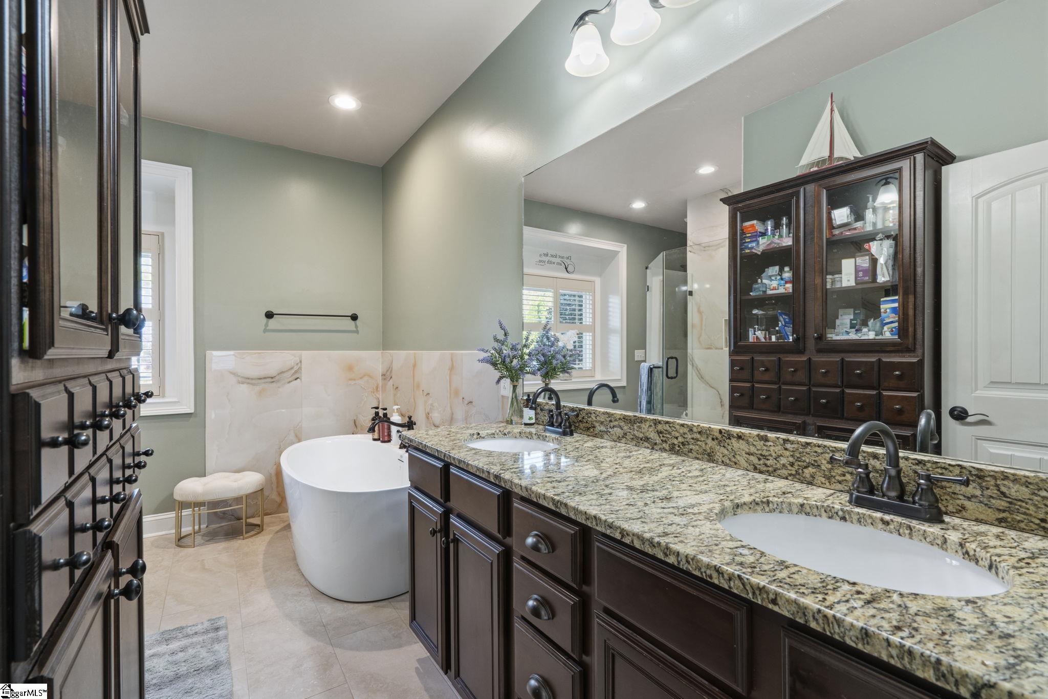 133 River Oaks Road Property Photo 18