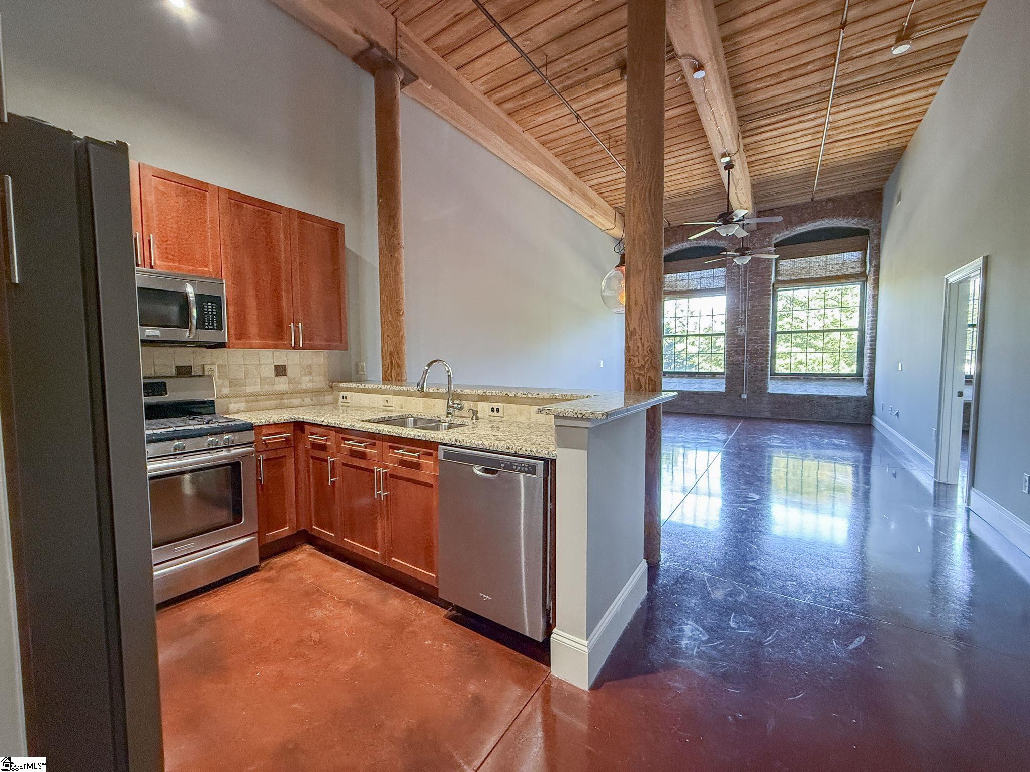 400 Mills Avenue Property Photo 5