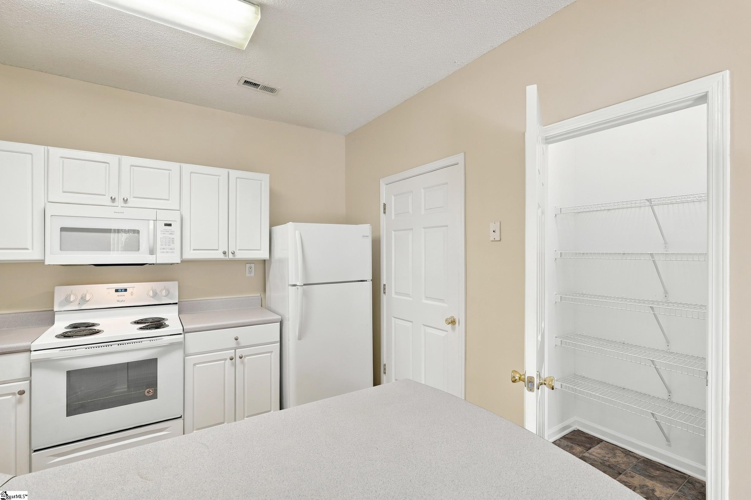 151 Wexford Drive Property Photo 14