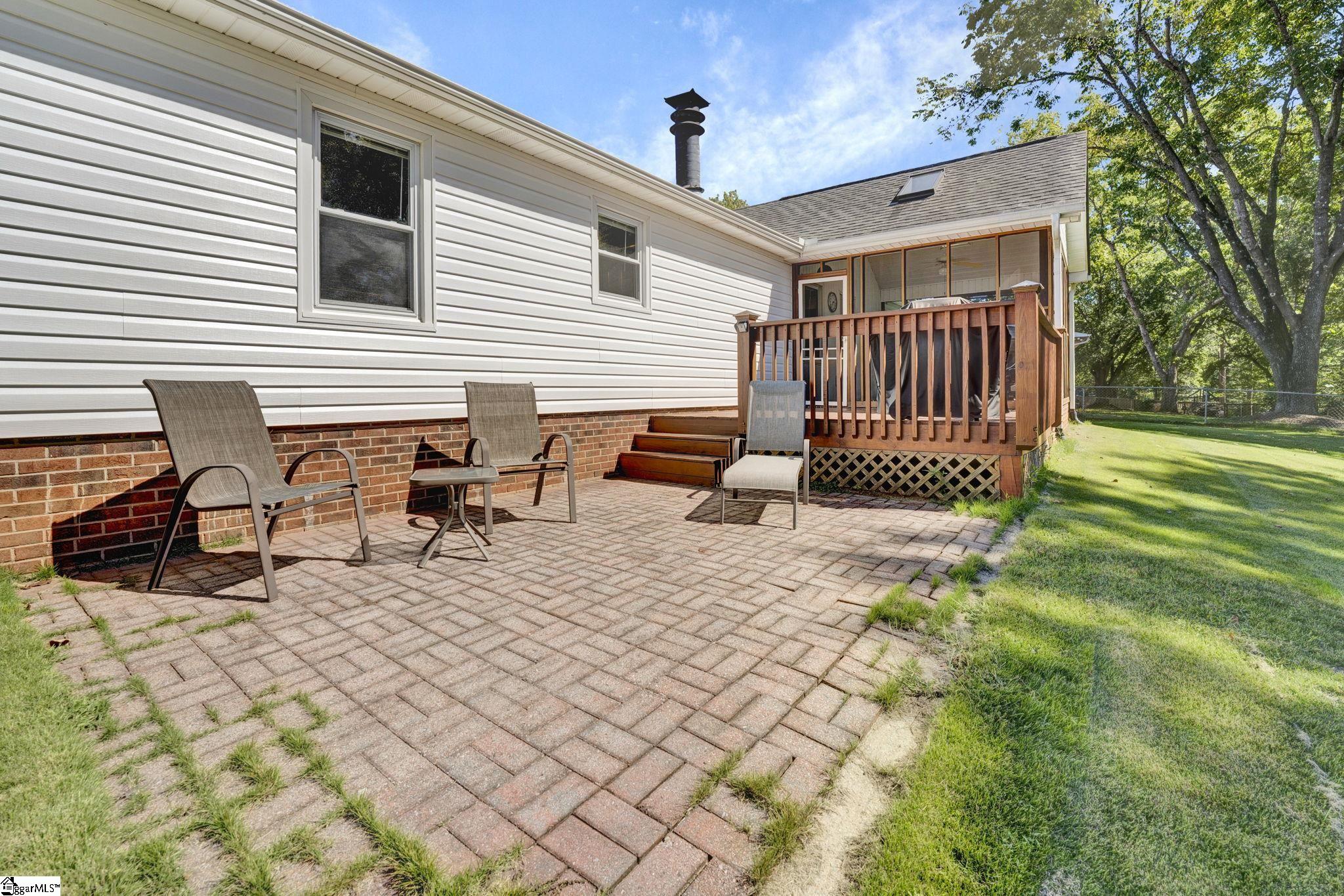 110 Dorian Drive Property Photo 35