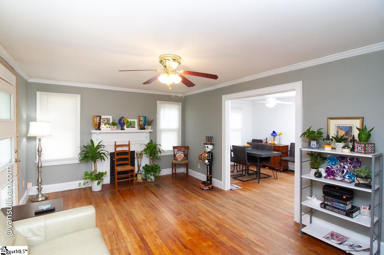 2833 Sunset Forest Drive Property Photo 10