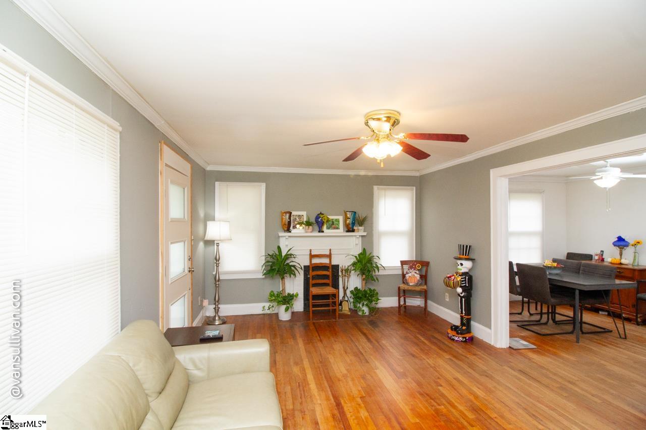 2833 Sunset Forest Drive Property Photo 11