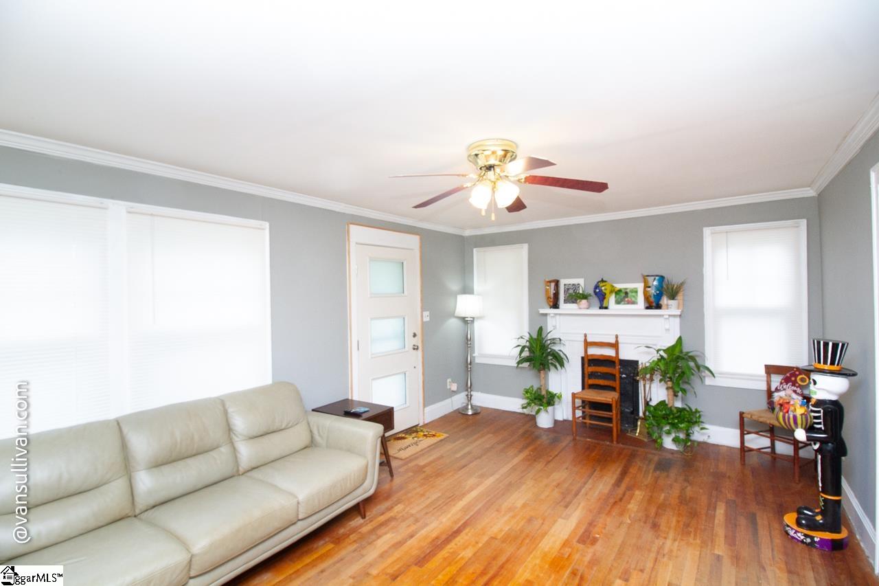 2833 Sunset Forest Drive Property Photo 13