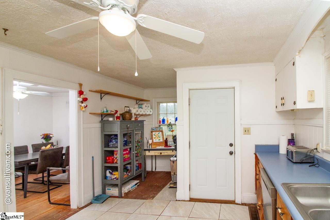 2833 Sunset Forest Drive Property Photo 17