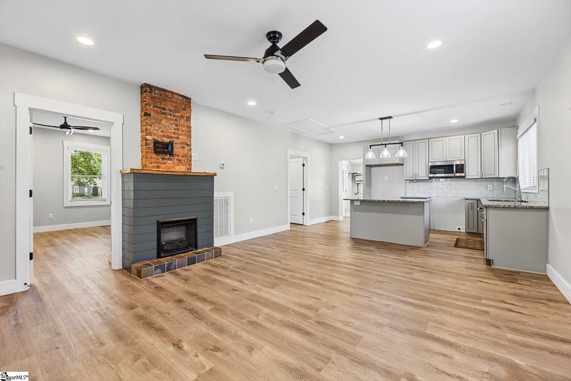 37 Ross Street Property Photo 7