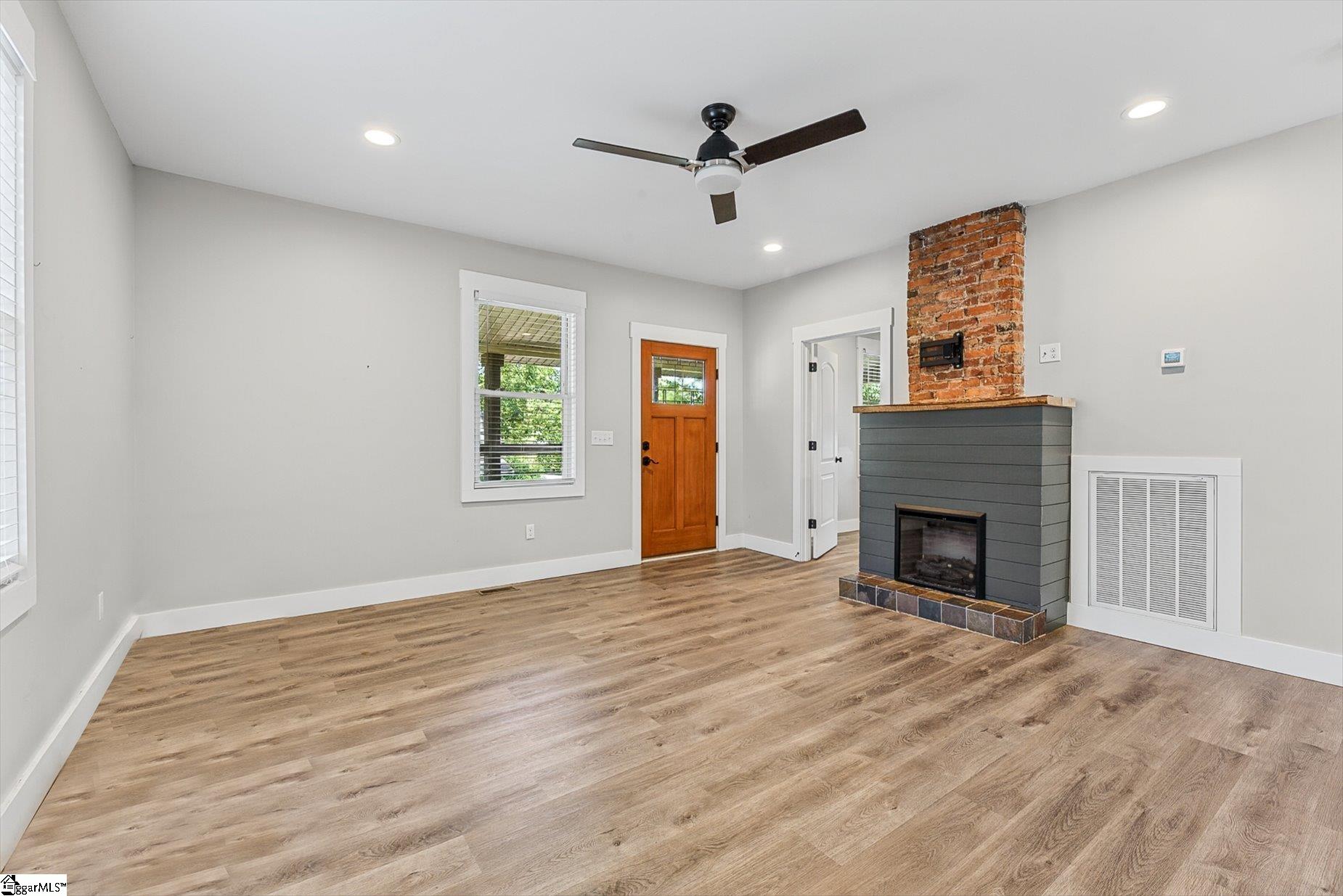 37 Ross Street Property Photo 8