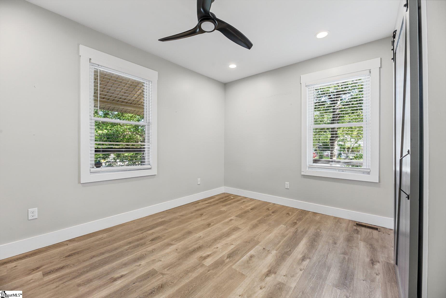 37 Ross Street Property Photo 11