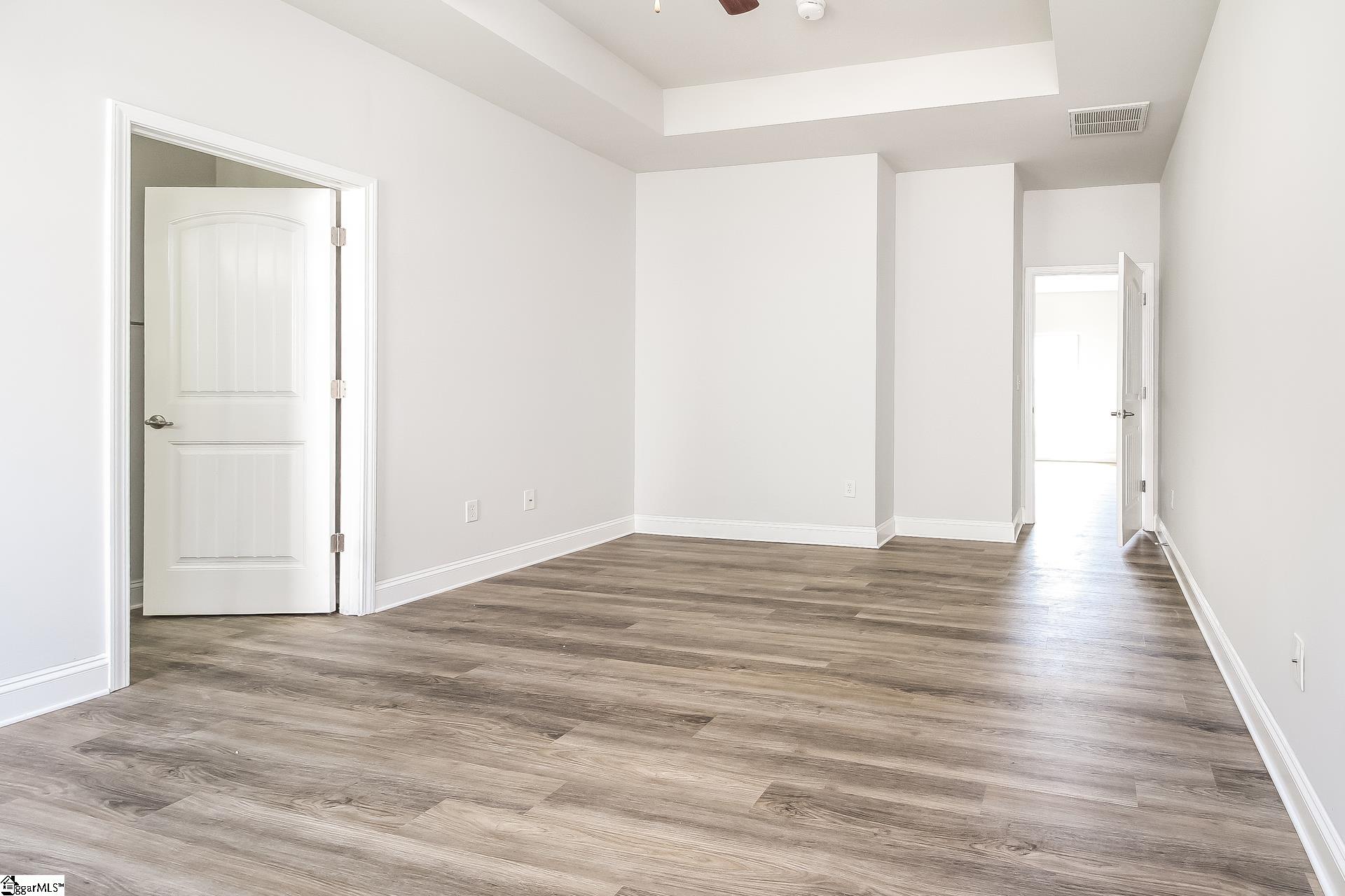 118 Winterwood Court Property Photo 4