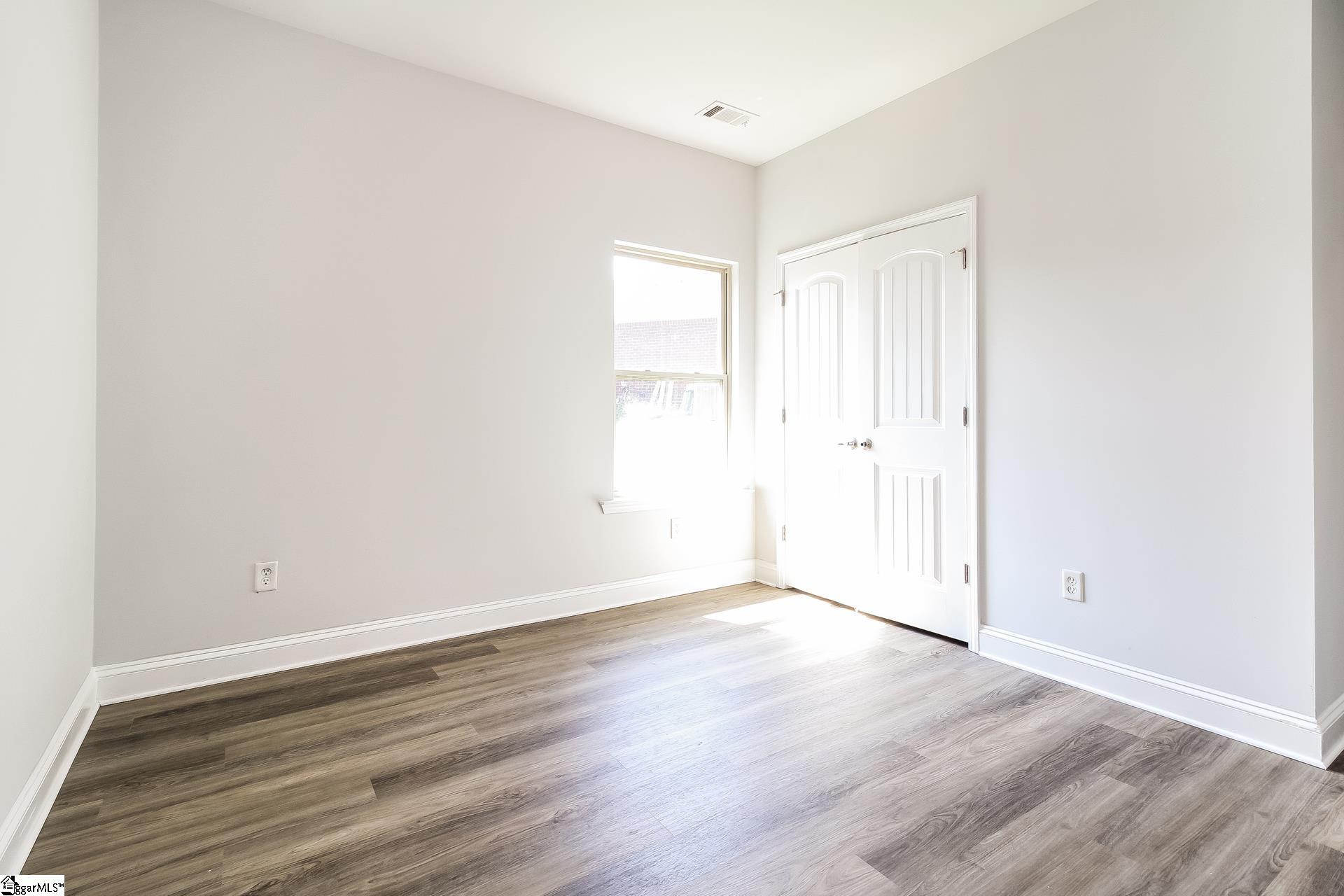 118 Winterwood Court Property Photo 12