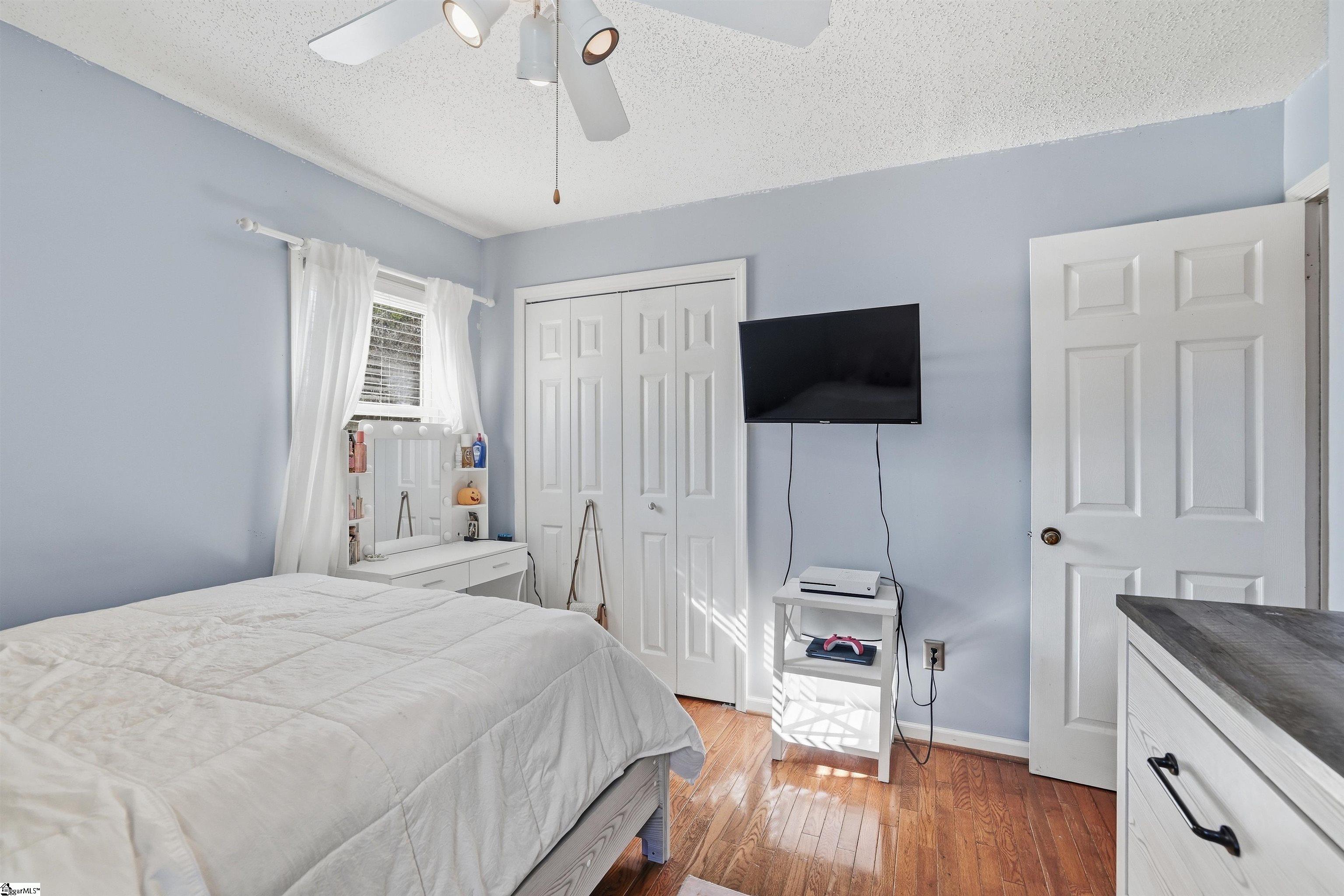 215 Thompson Road Property Photo 16