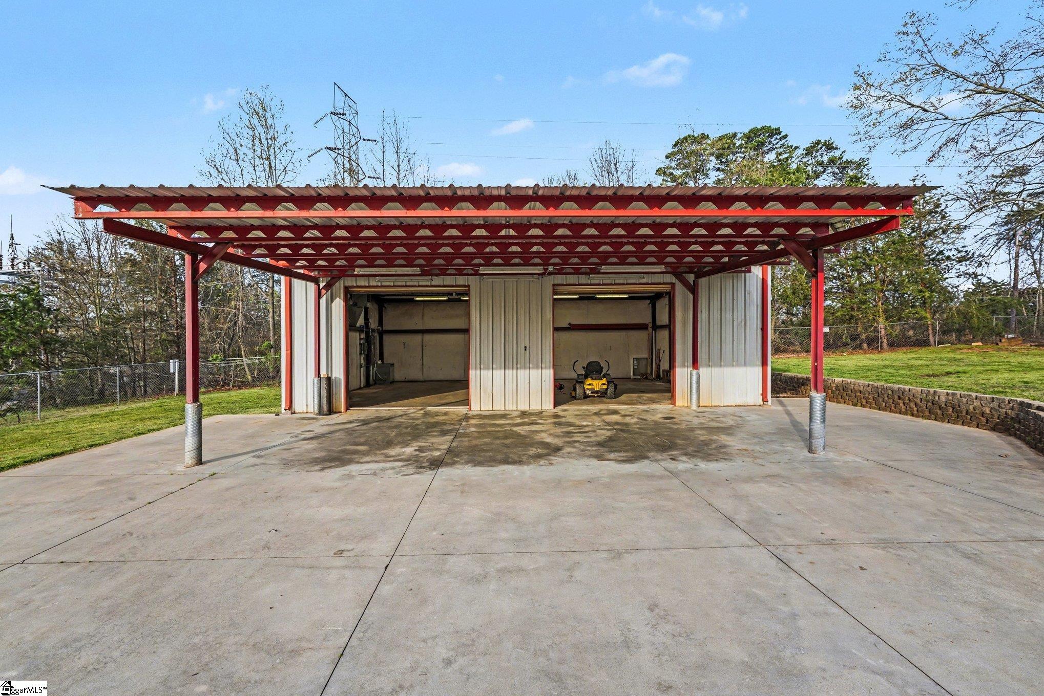 11 Bainbridge Drive Property Photo 3