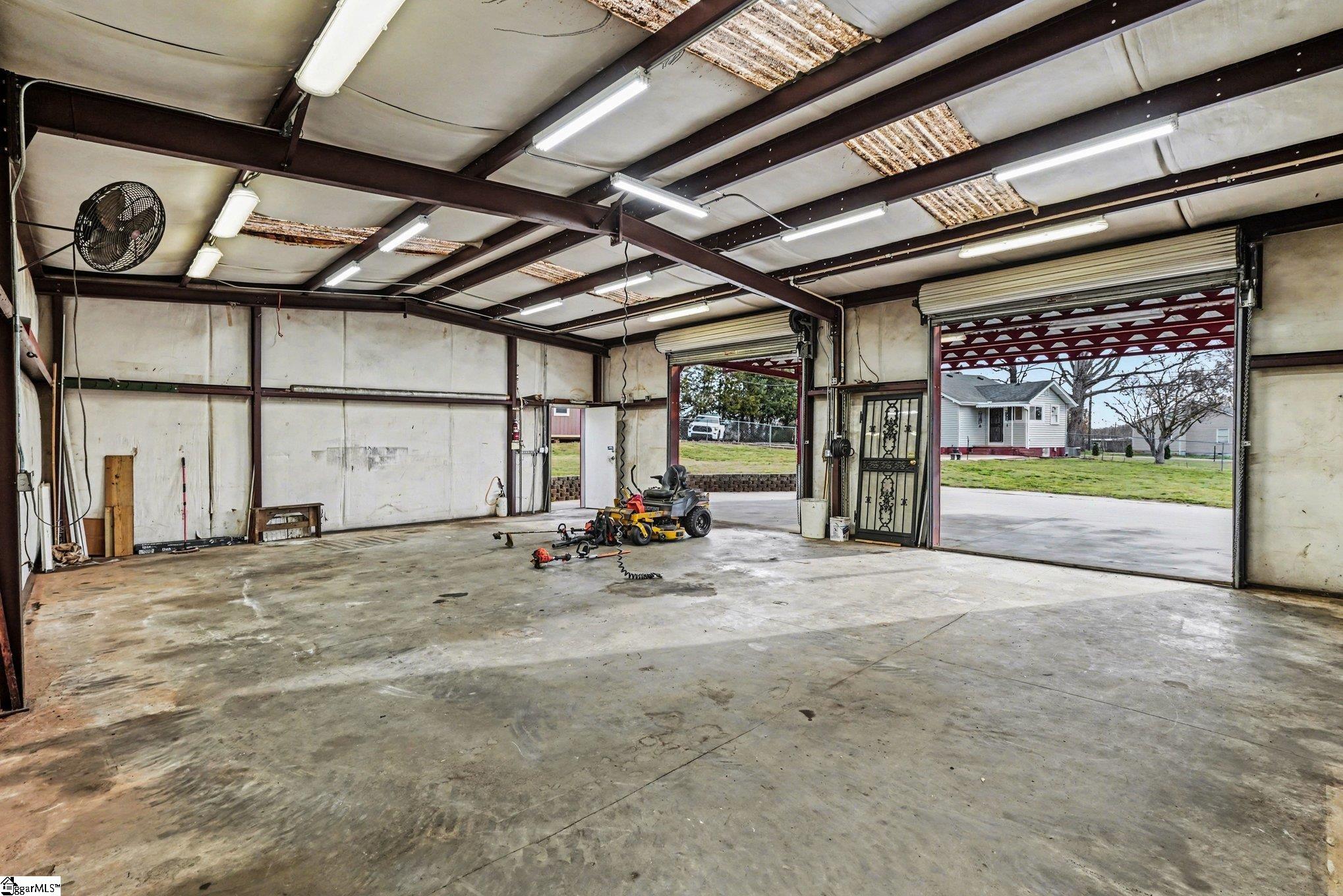 11 Bainbridge Drive Property Photo 7