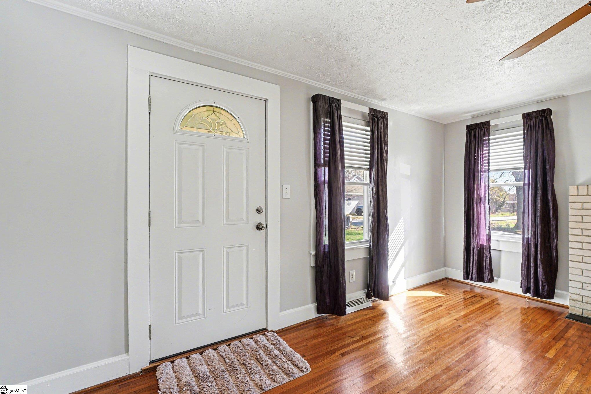 11 Bainbridge Drive Property Photo 8