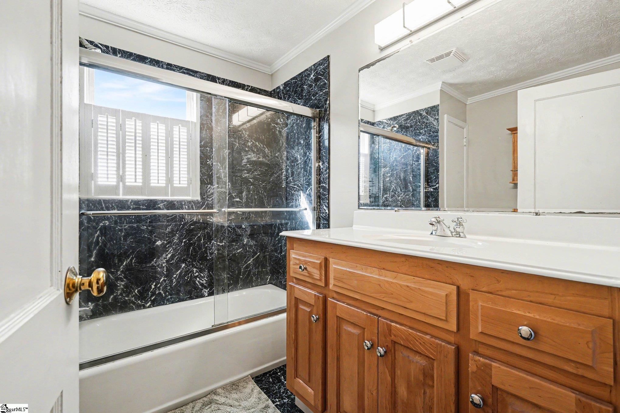 11 Bainbridge Drive Property Photo 24