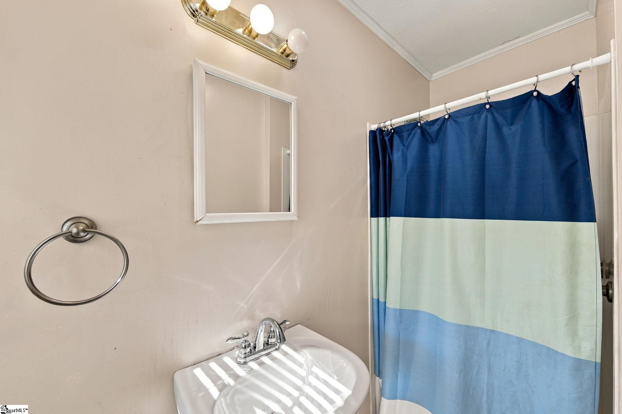 7230 Reidville Road Property Photo 13