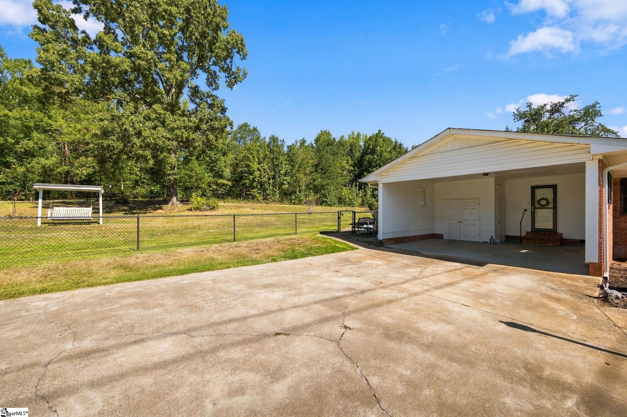 7230 Reidville Road Property Photo 19