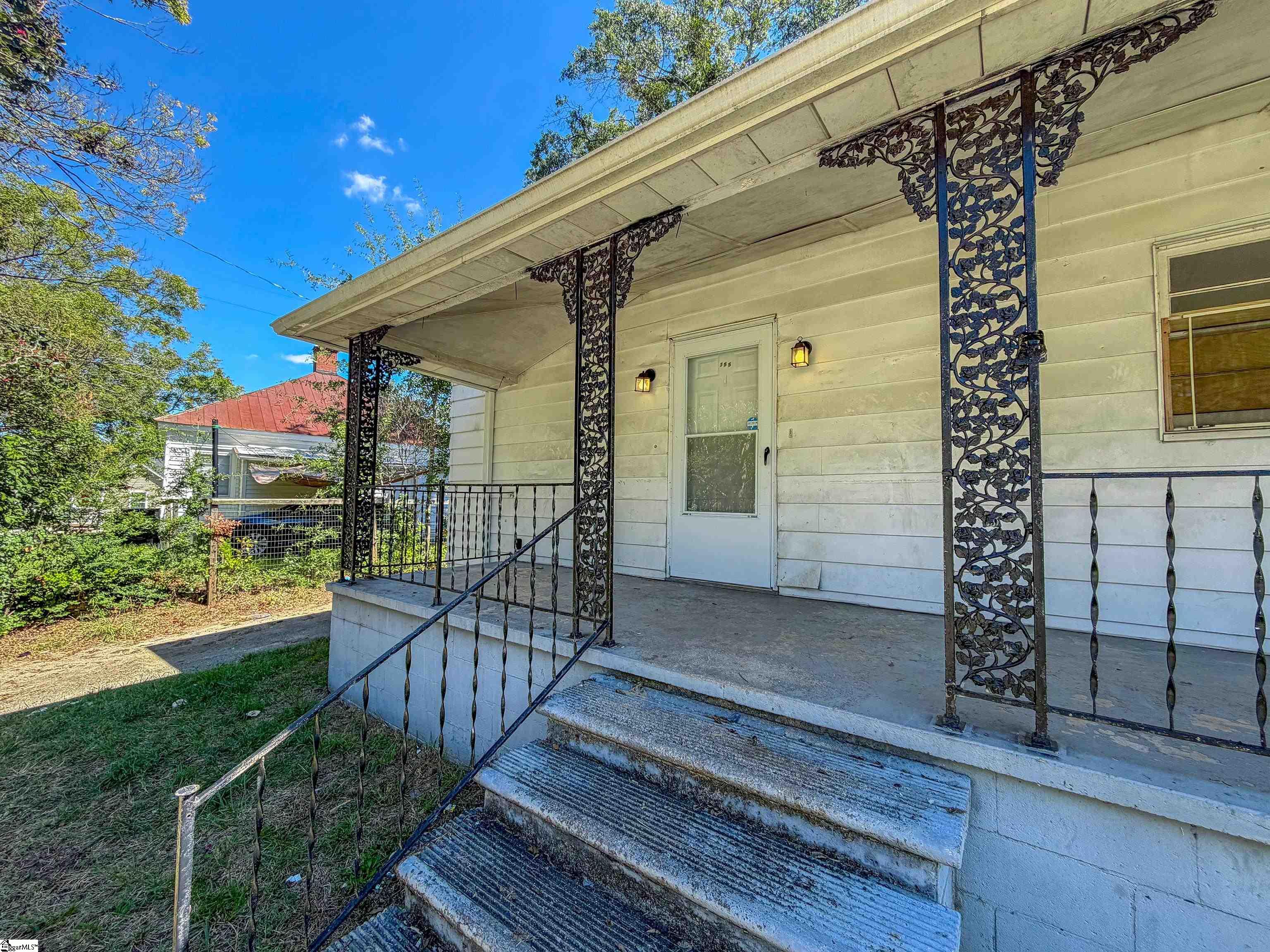 355 Farley Street Property Photo 4