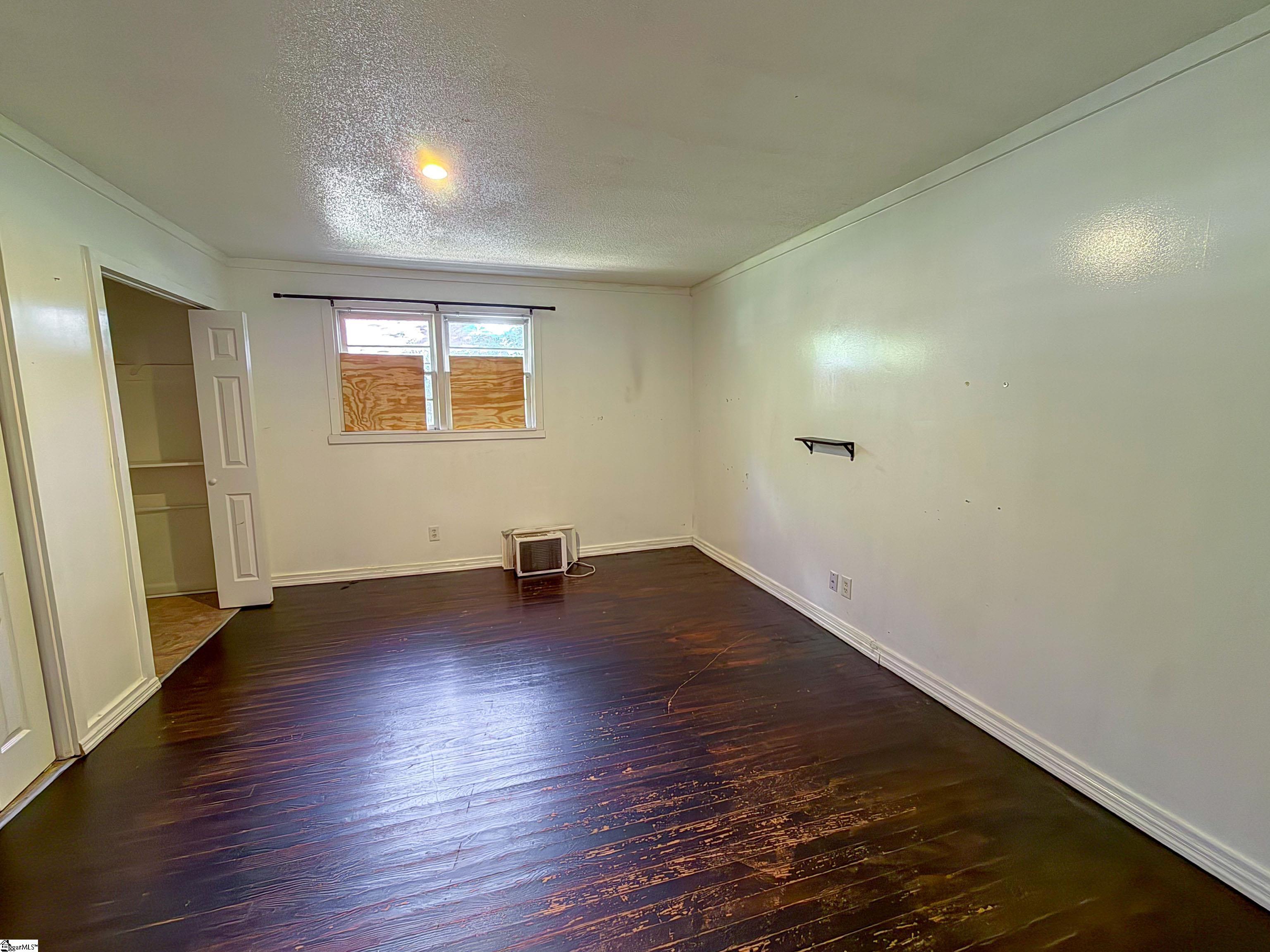 355 Farley Street Property Photo 12