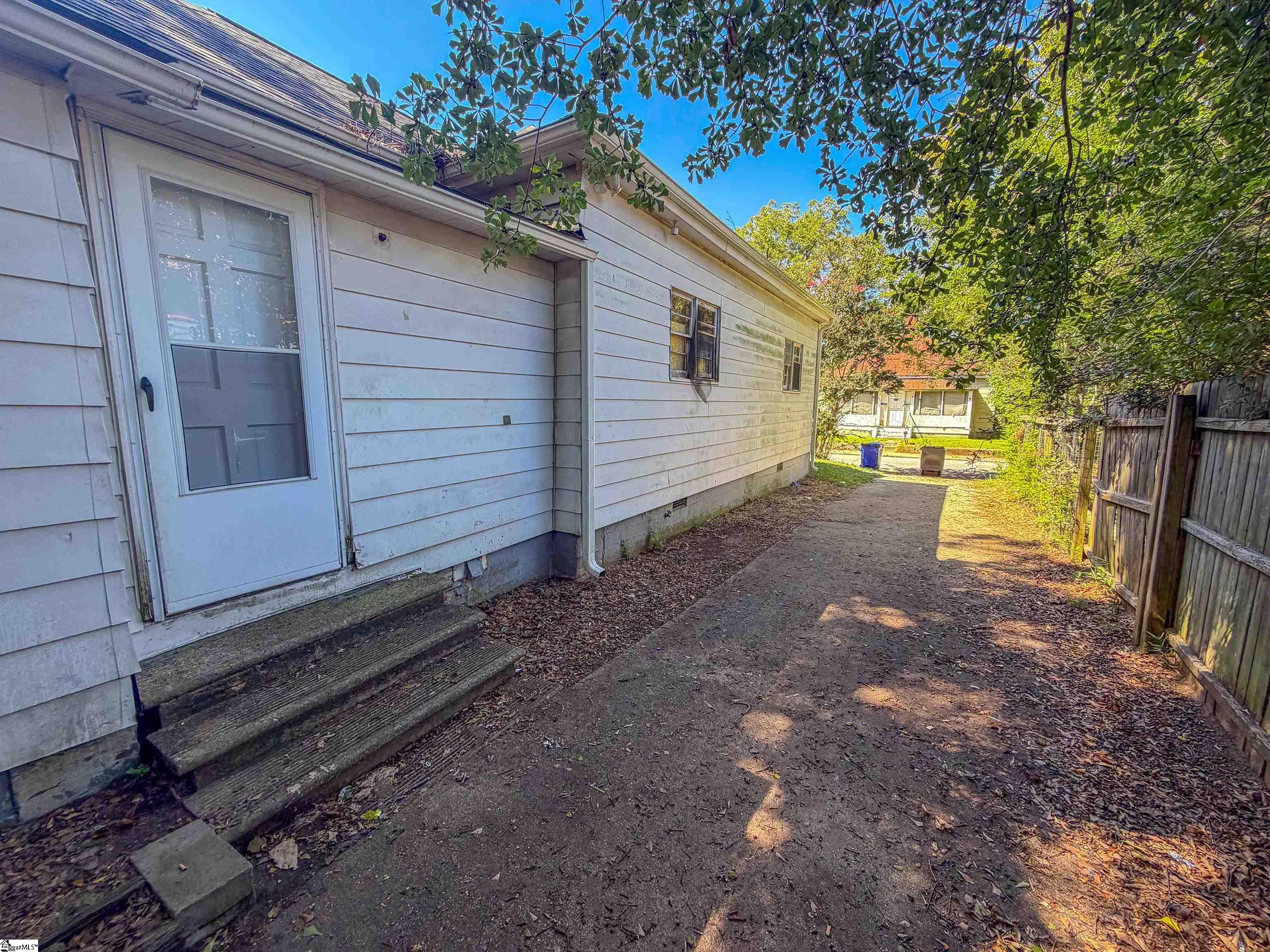 355 Farley Street Property Photo 19