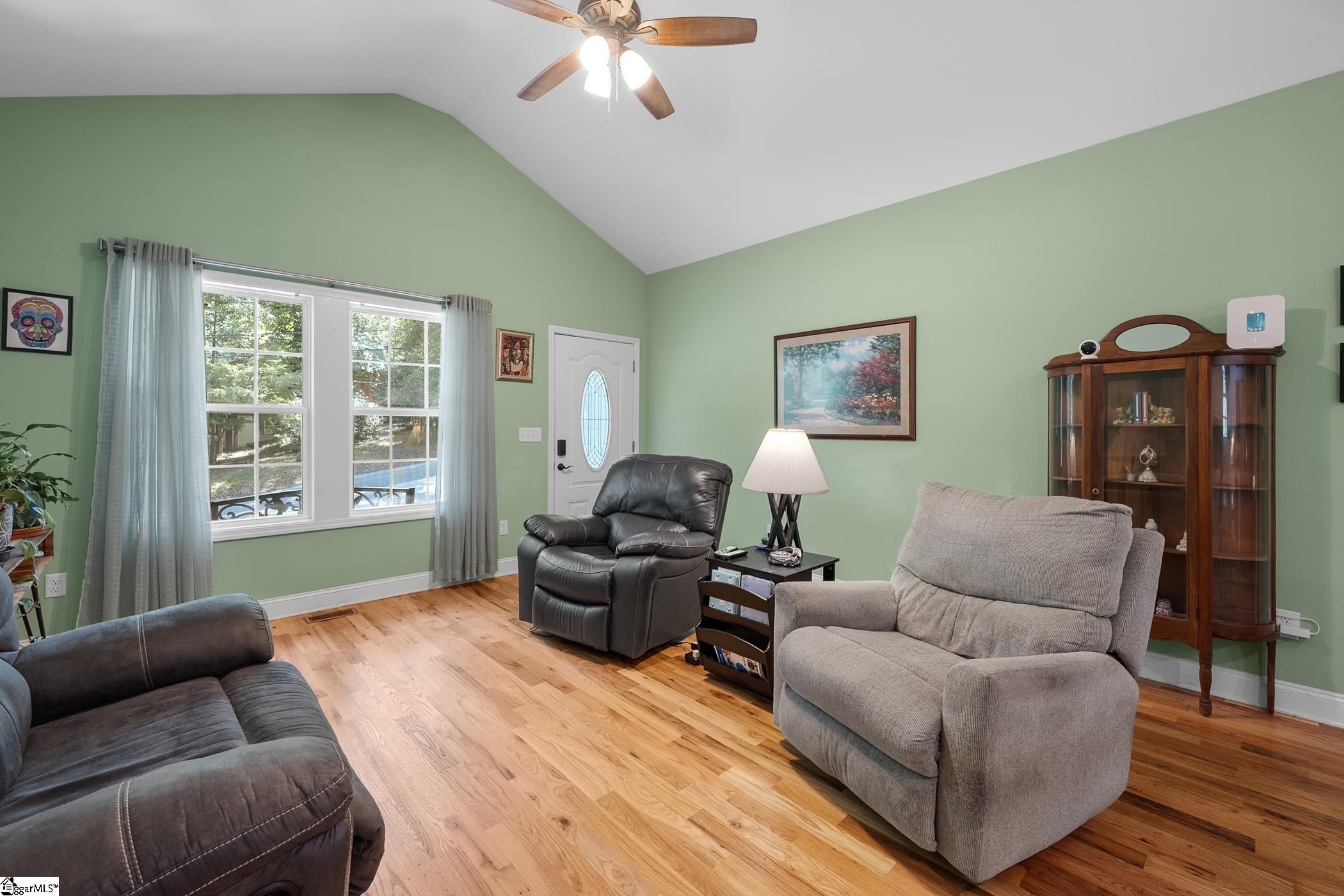122 W Baker Street Property Photo 6