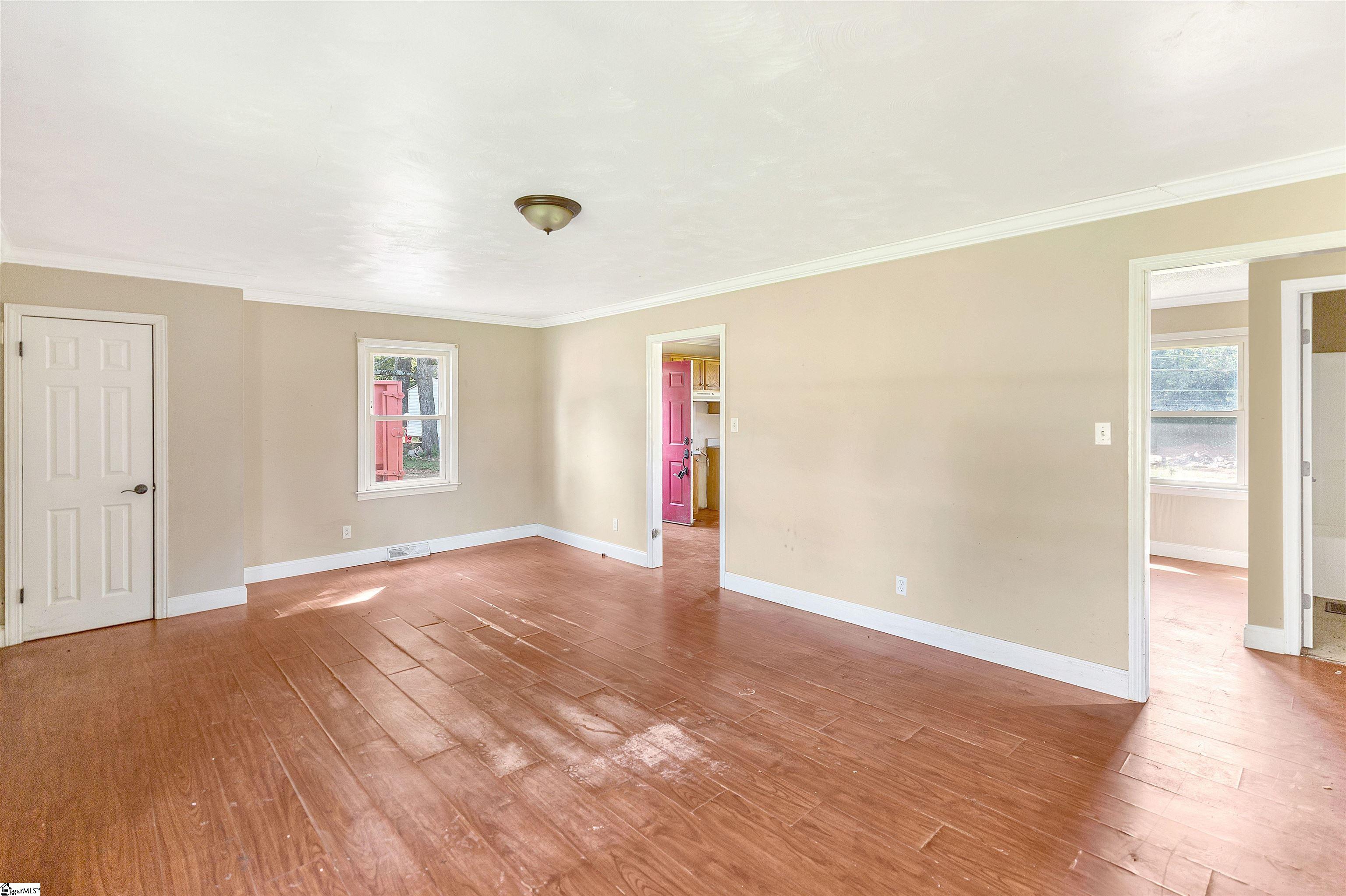 801 Gordon Street Property Photo 3