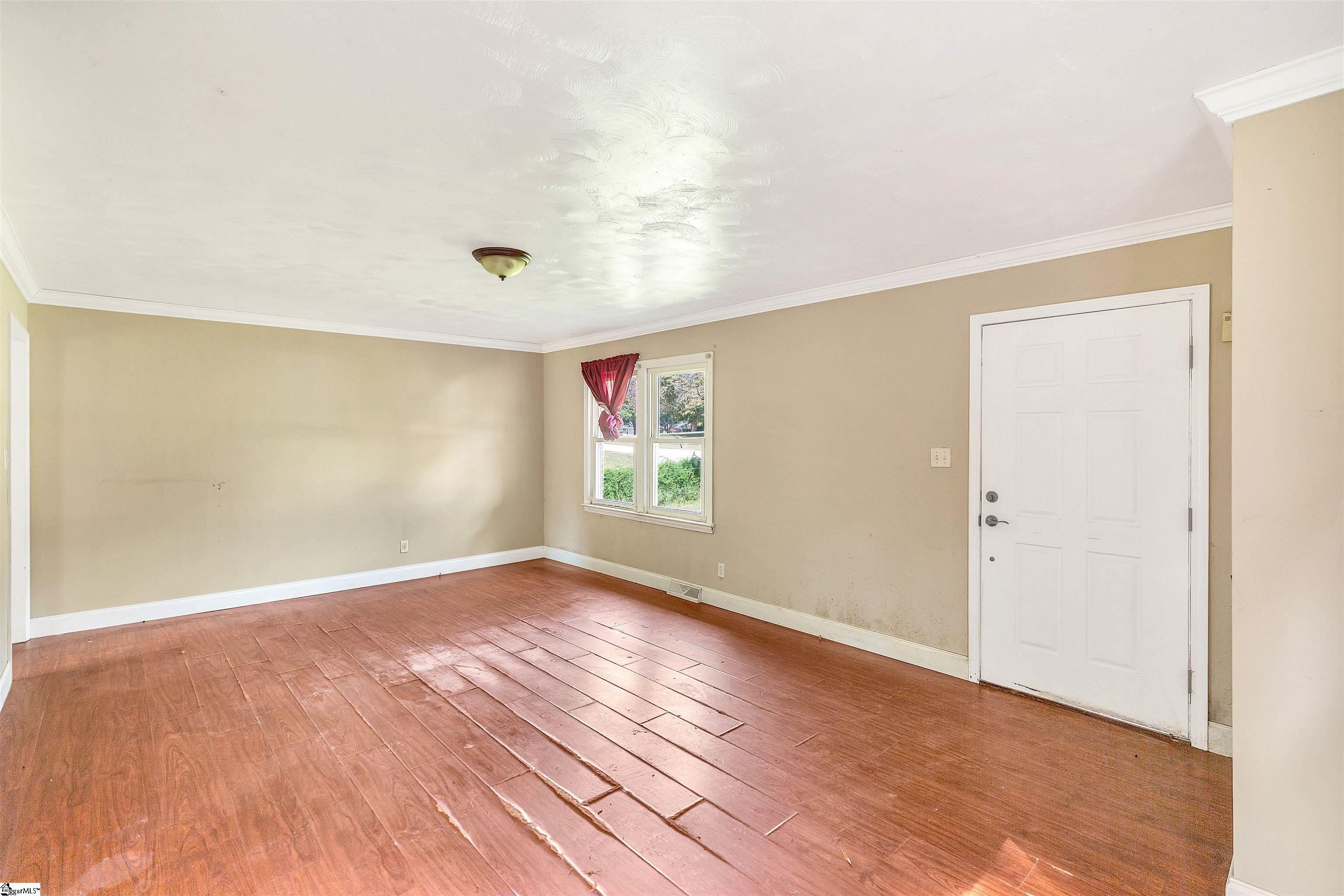 801 Gordon Street Property Photo 5